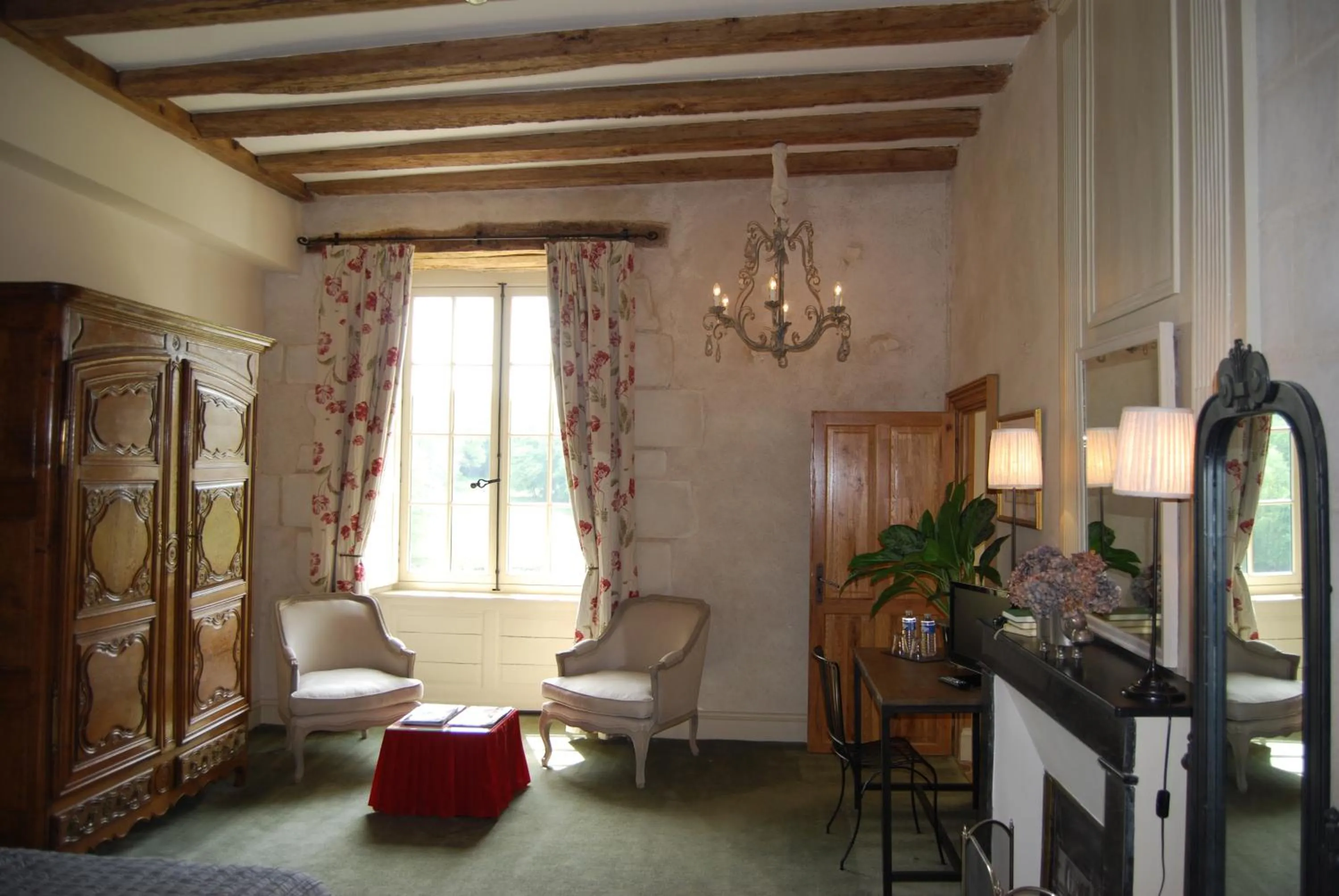 Seating area in Chateau des Arpentis