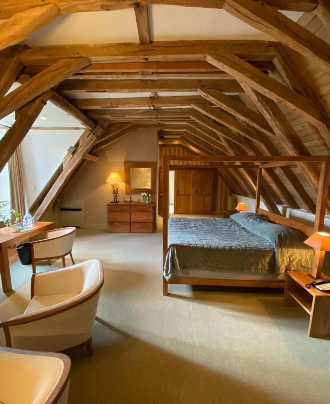 Bed in Chateau des Arpentis
