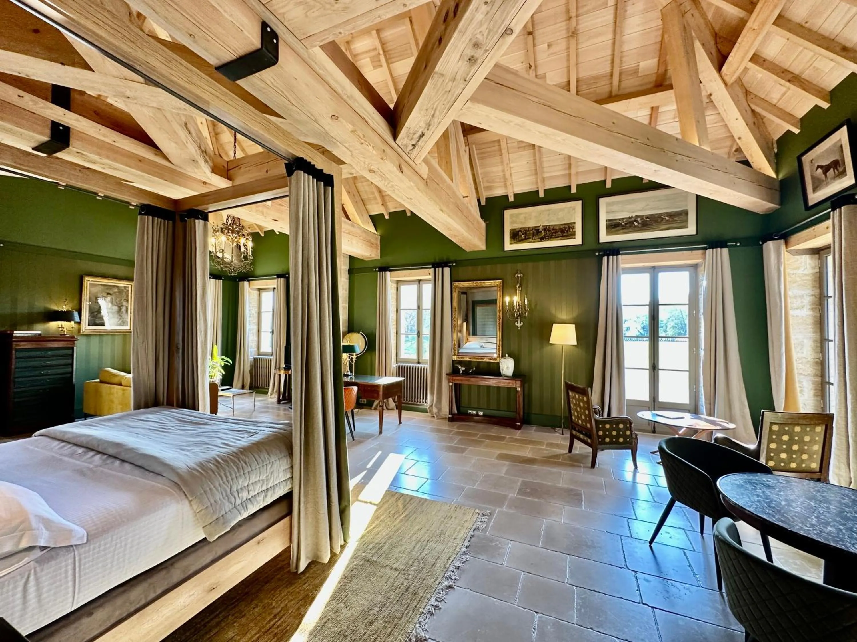 Bedroom, Bed in Chateau des Arpentis