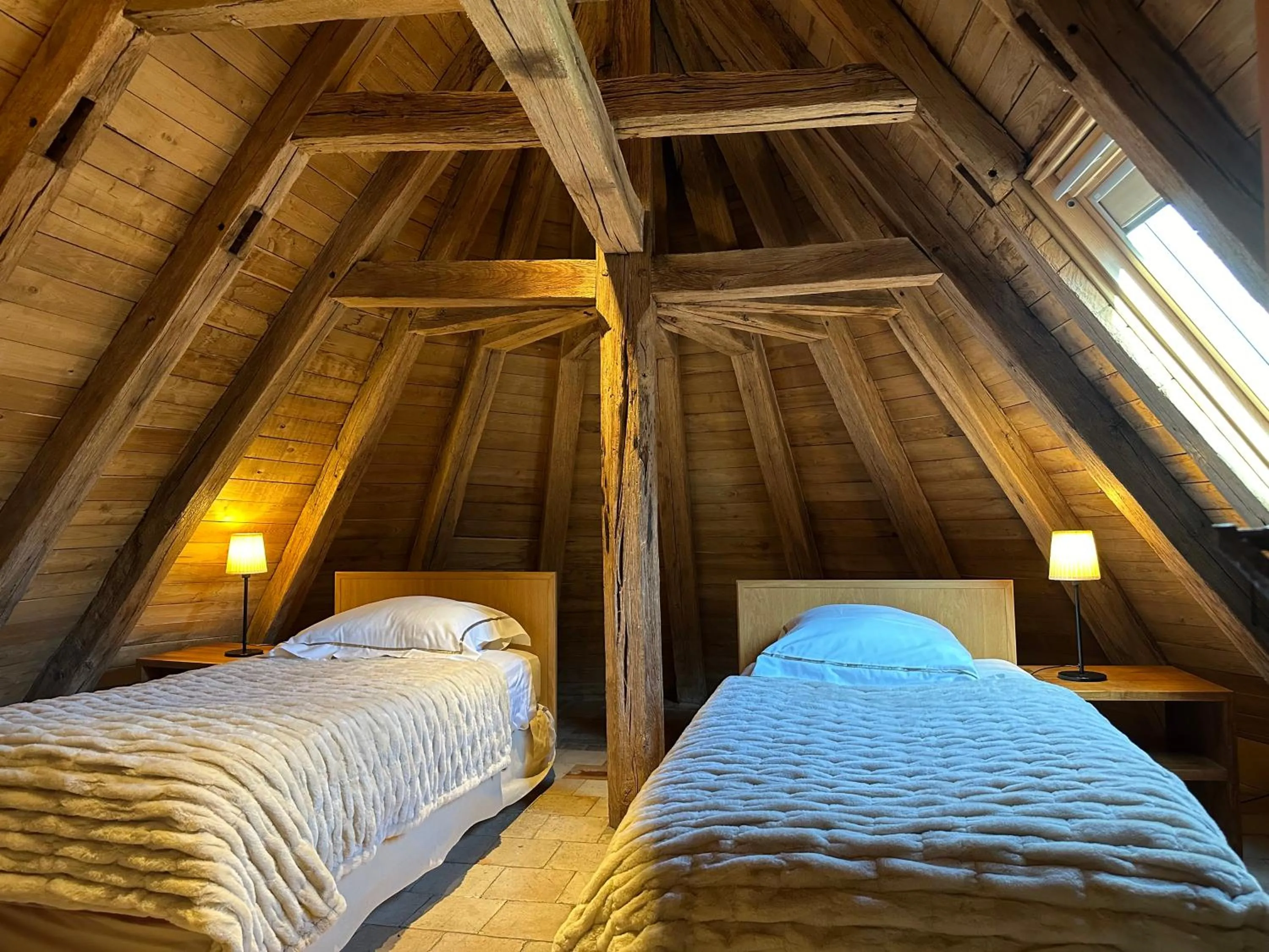 Bed in Chateau des Arpentis