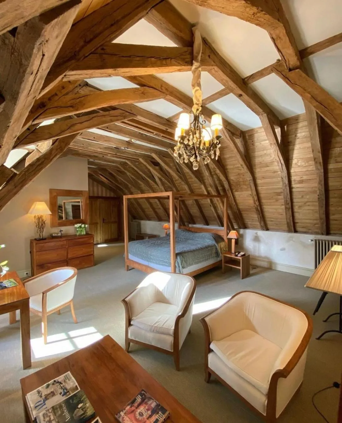 Bed in Chateau des Arpentis