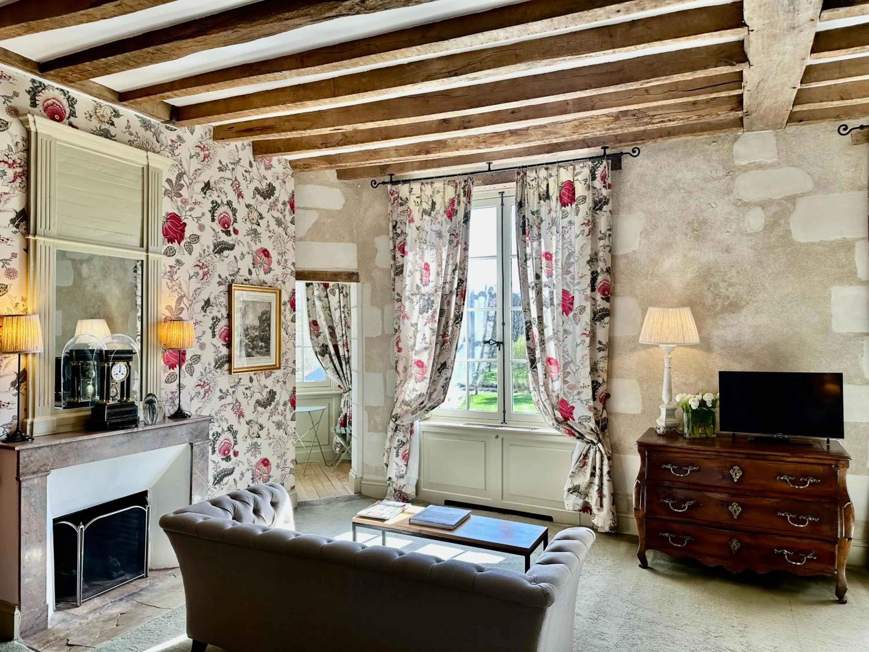 Seating area in Chateau des Arpentis