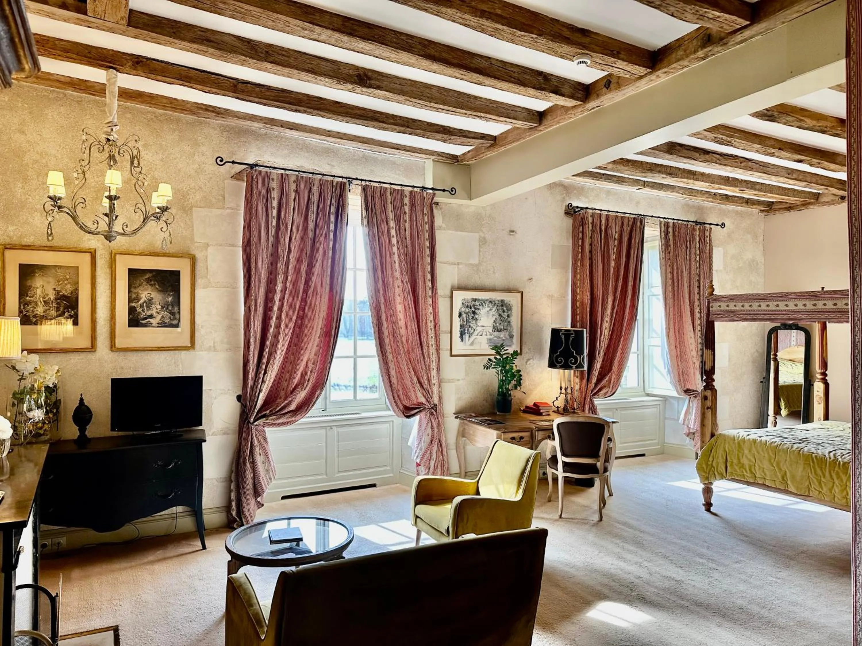 Seating area in Chateau des Arpentis