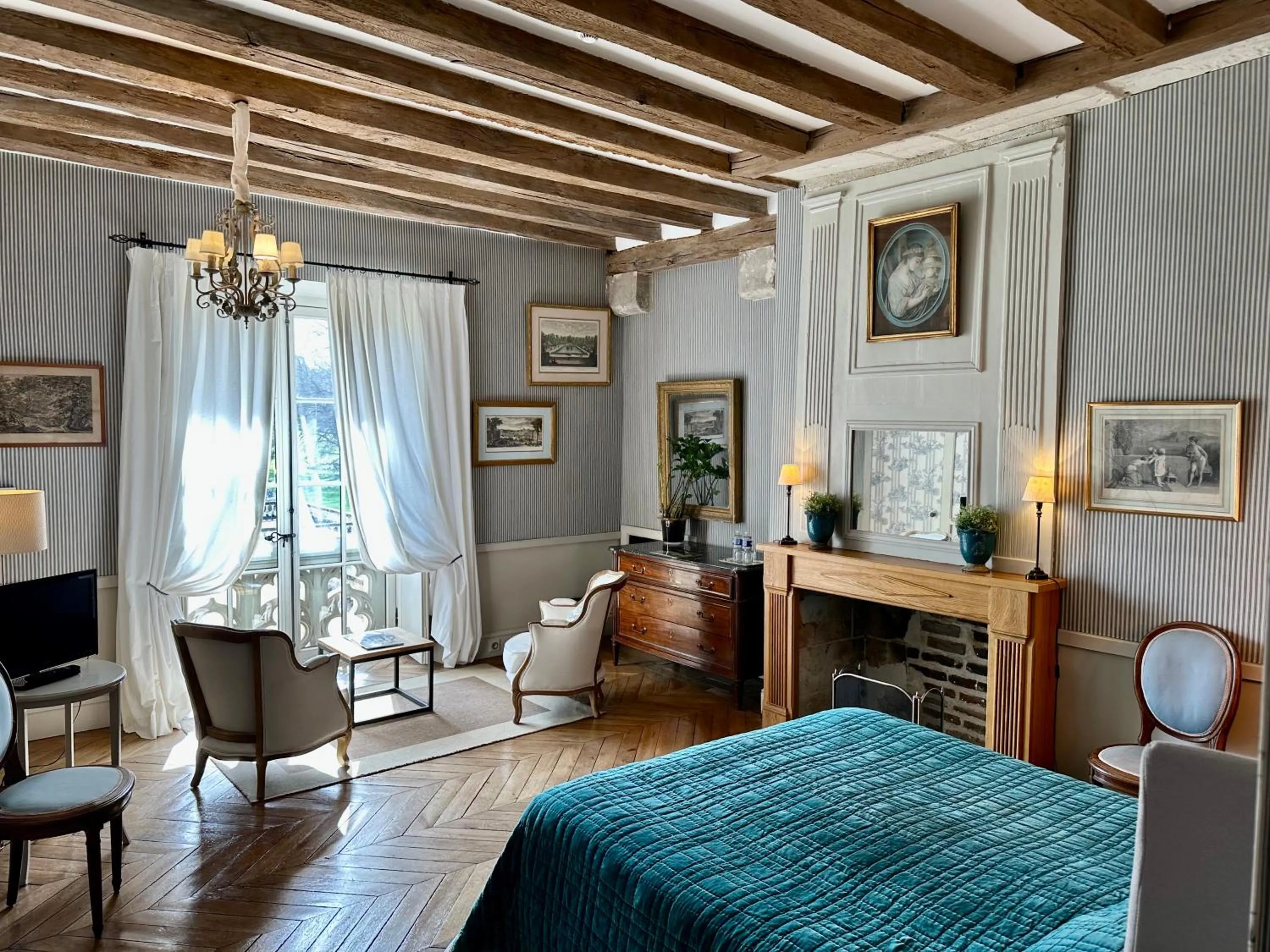 Bed in Chateau des Arpentis