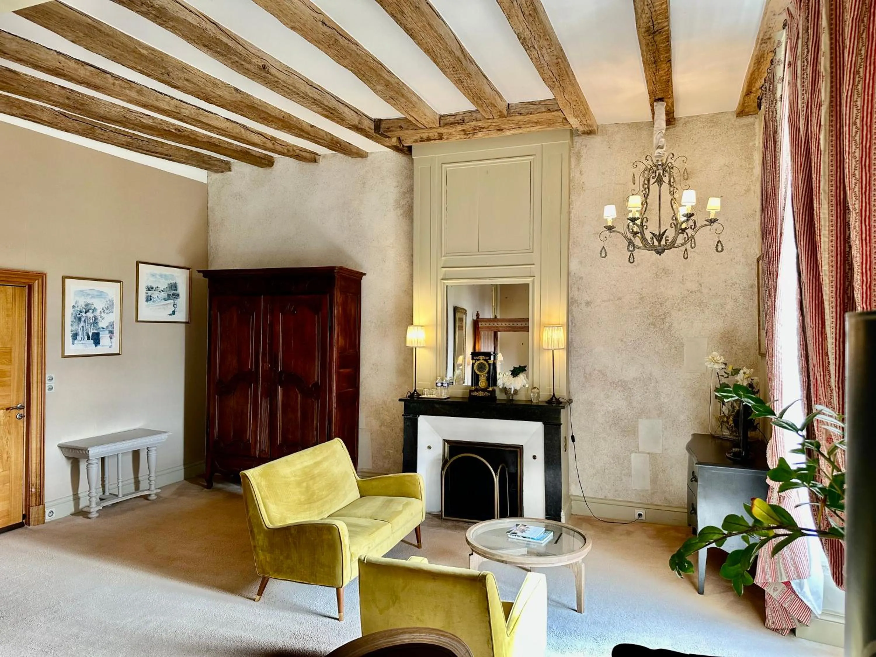 Seating area in Chateau des Arpentis