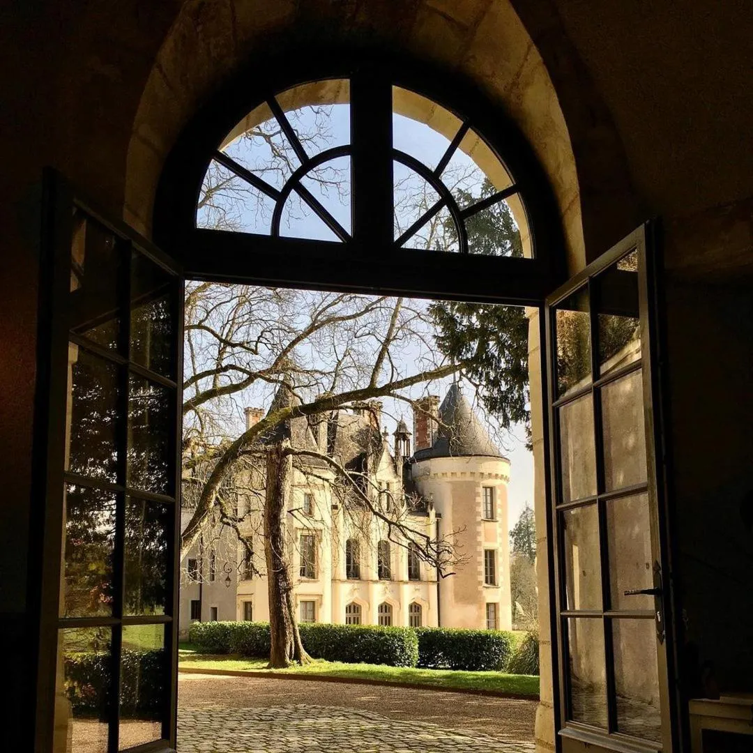 Property building in Chateau des Arpentis