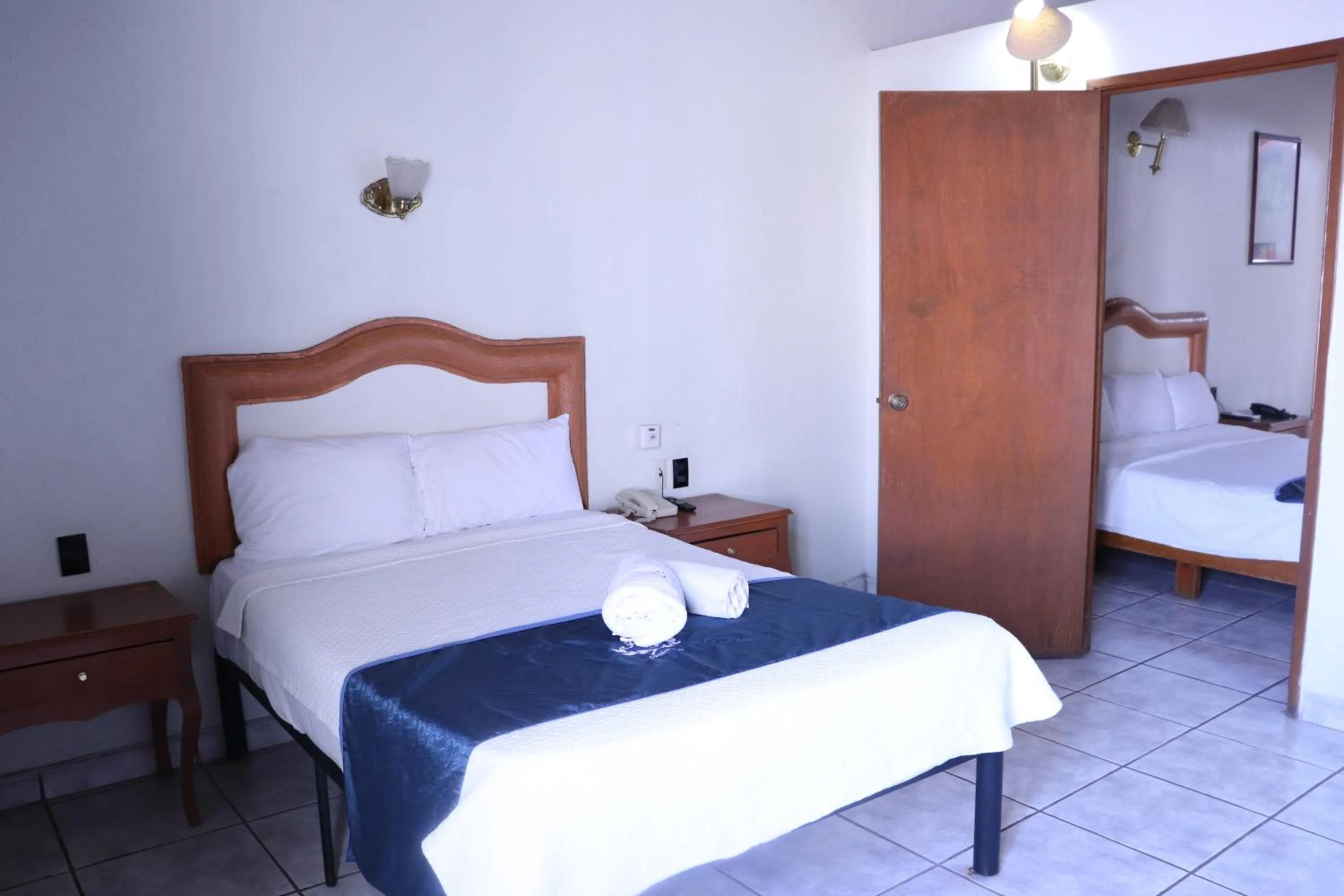 Bed in Hotel Frances