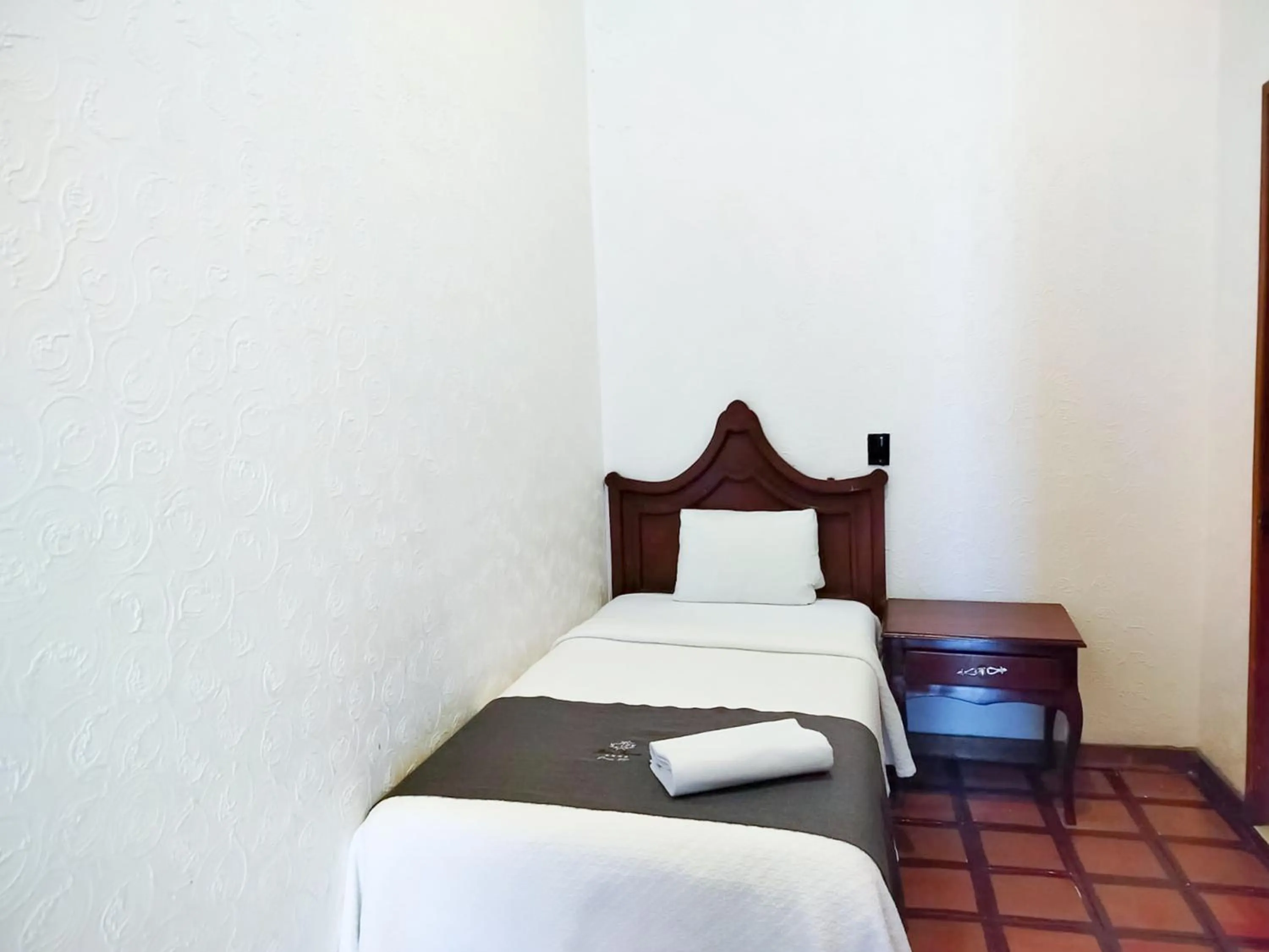 Bedroom, Bed in Hotel Frances