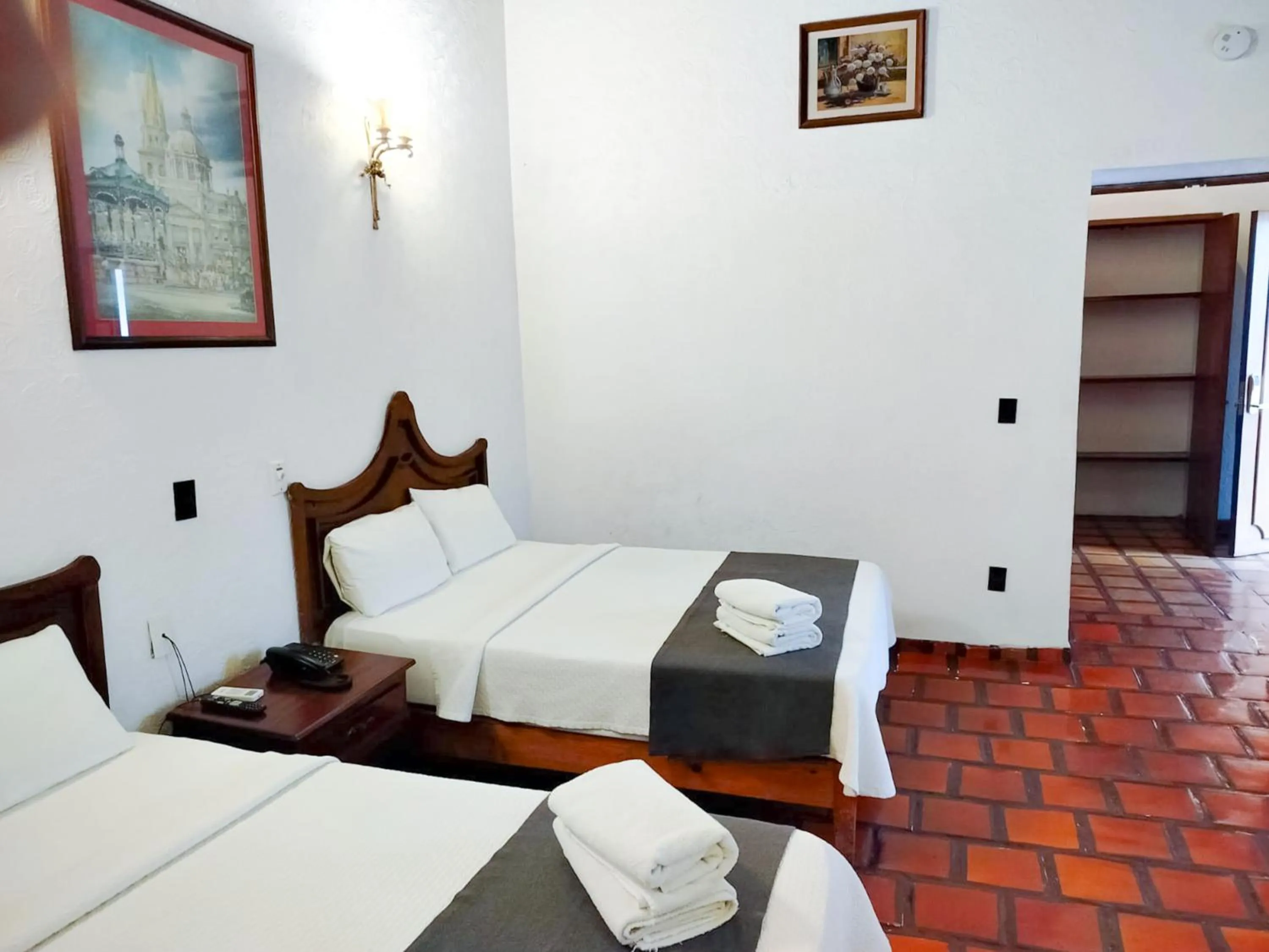 Bedroom, Bed in Hotel Frances