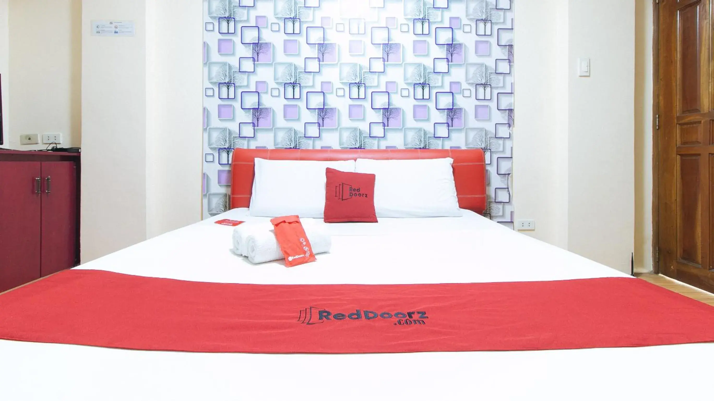 Photo of the whole room, Bed in RedDoorz at DBuilders Rooms Ph2 Taguig Photo of the whole room, Bed in RedDoorz at DBuilders Rooms Ph2 Taguig