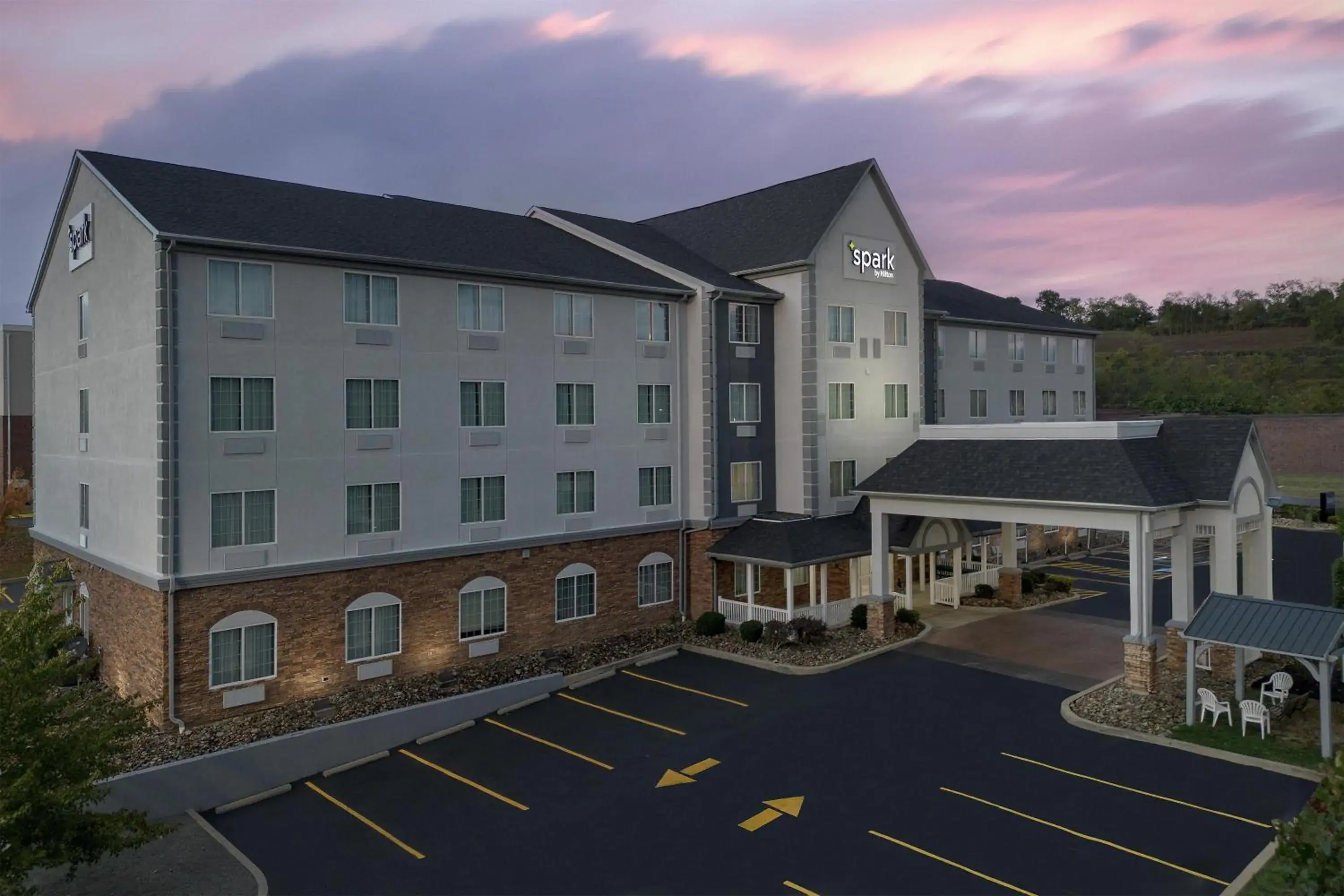 Property building in Spark by Hilton Washington Meadowlands Blvd Property building in Spark by Hilton Washington Meadowlands Blvd