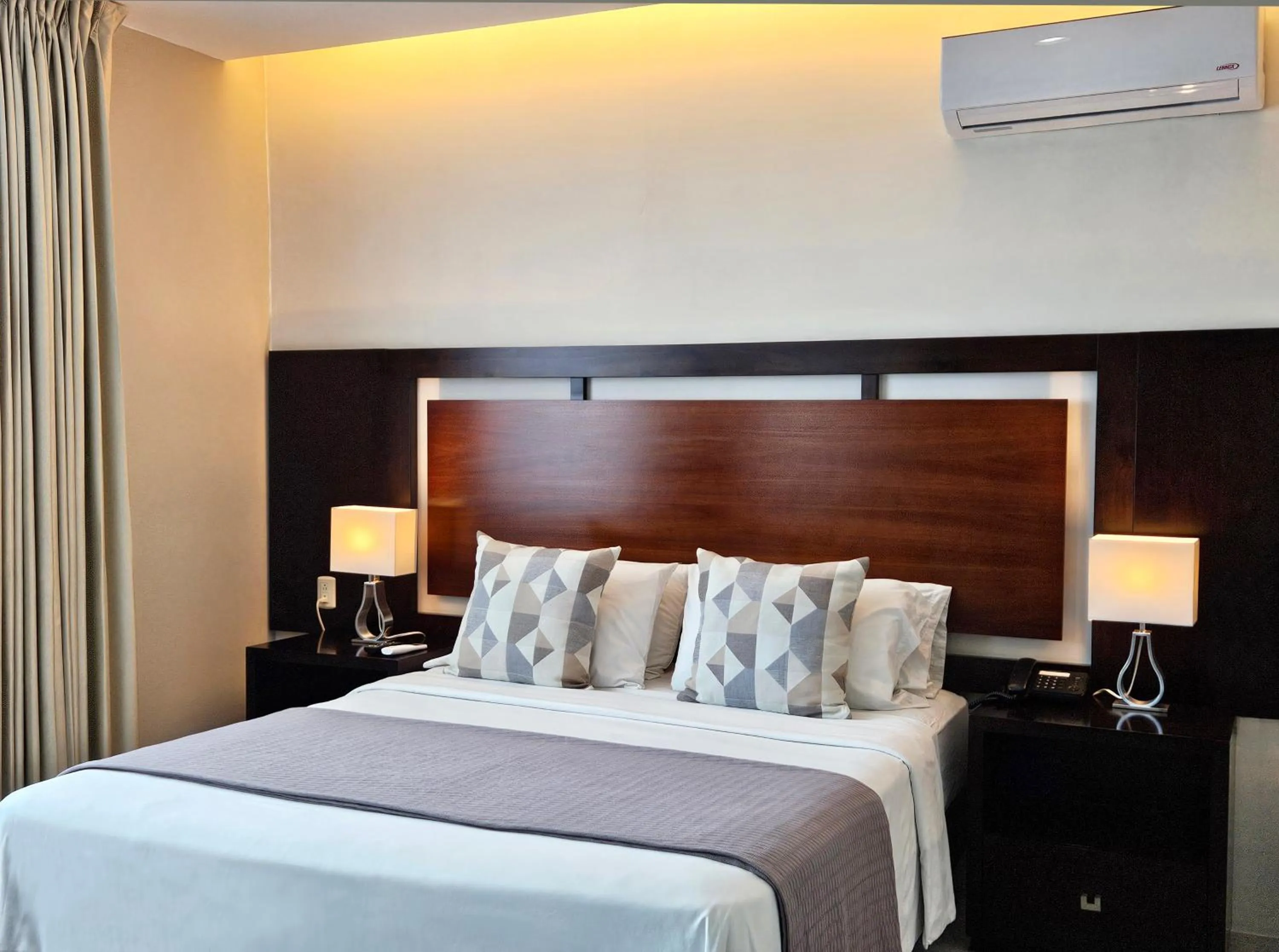 Bed in Hotel Perla Spondylus