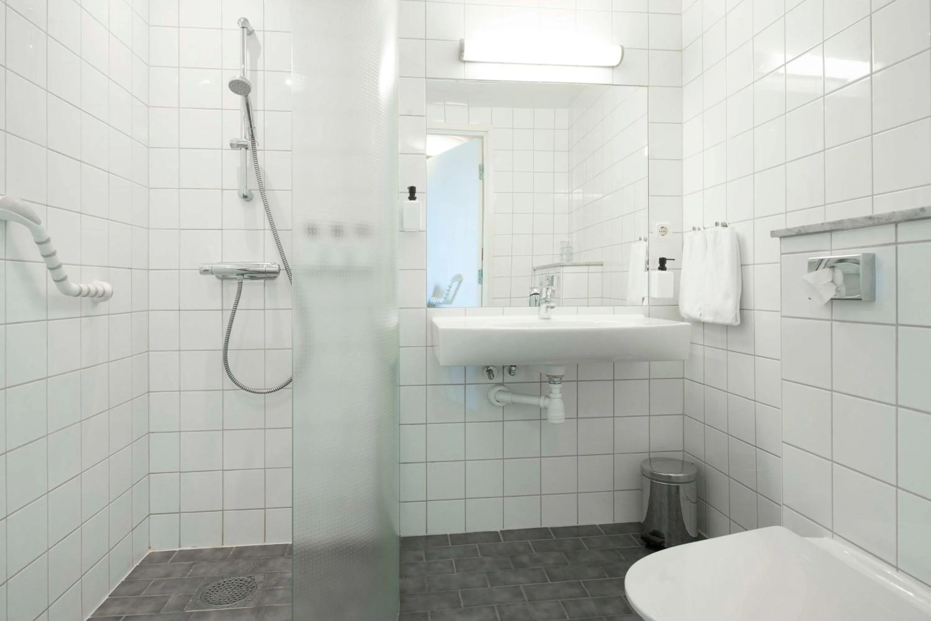 Bathroom in Scandic Swania