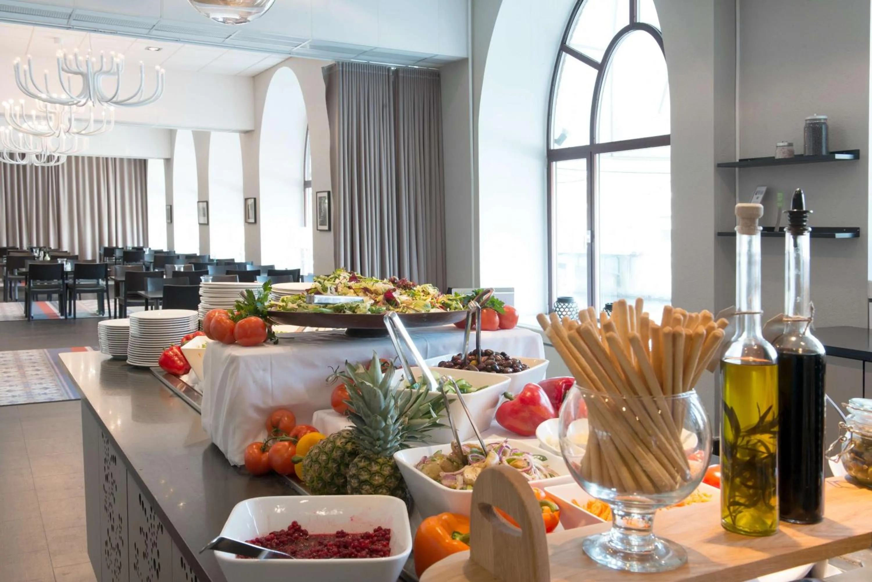 Restaurant/places to eat in Scandic Swania