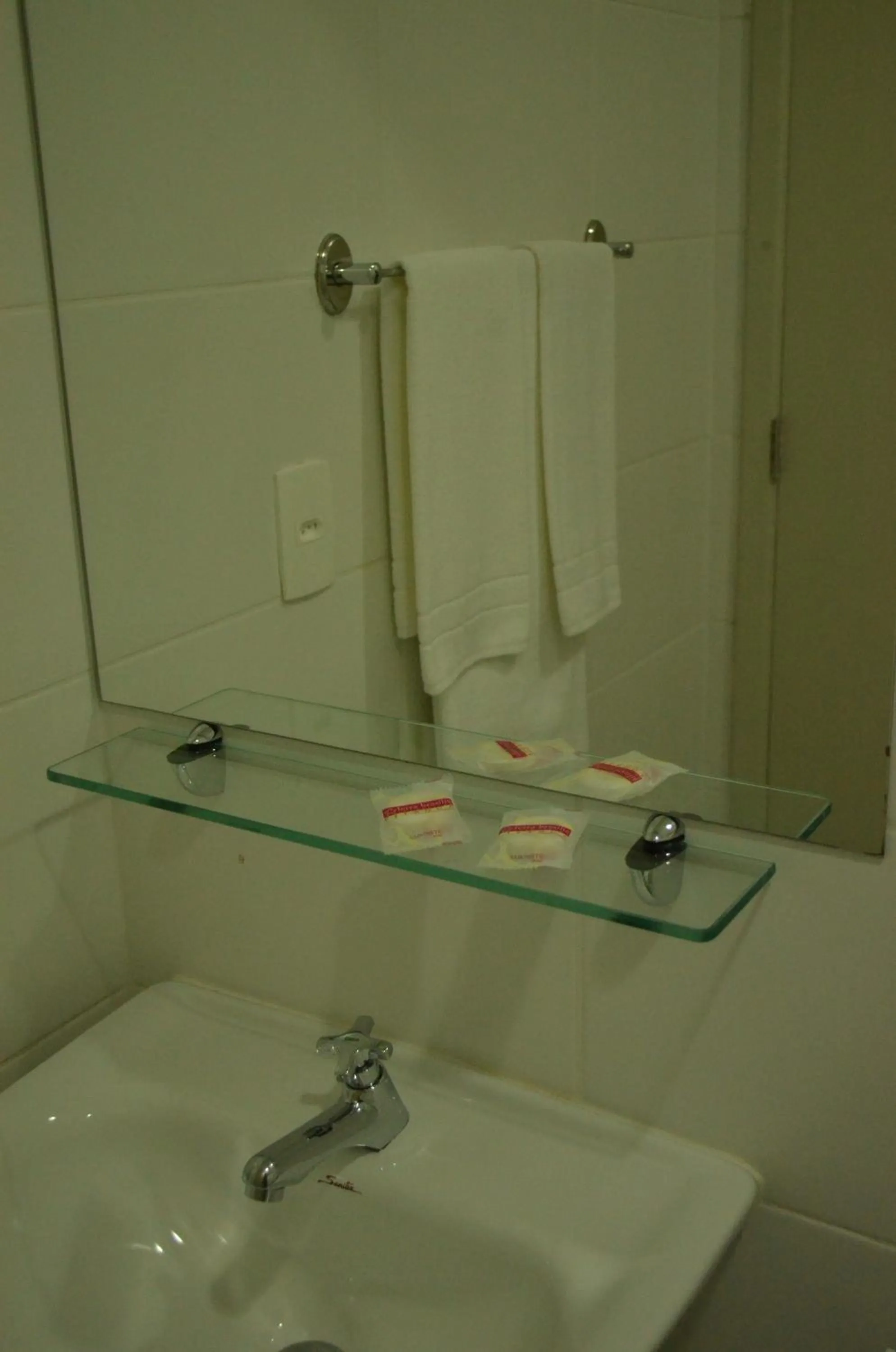 Bathroom in Hotel Flat Itaipava