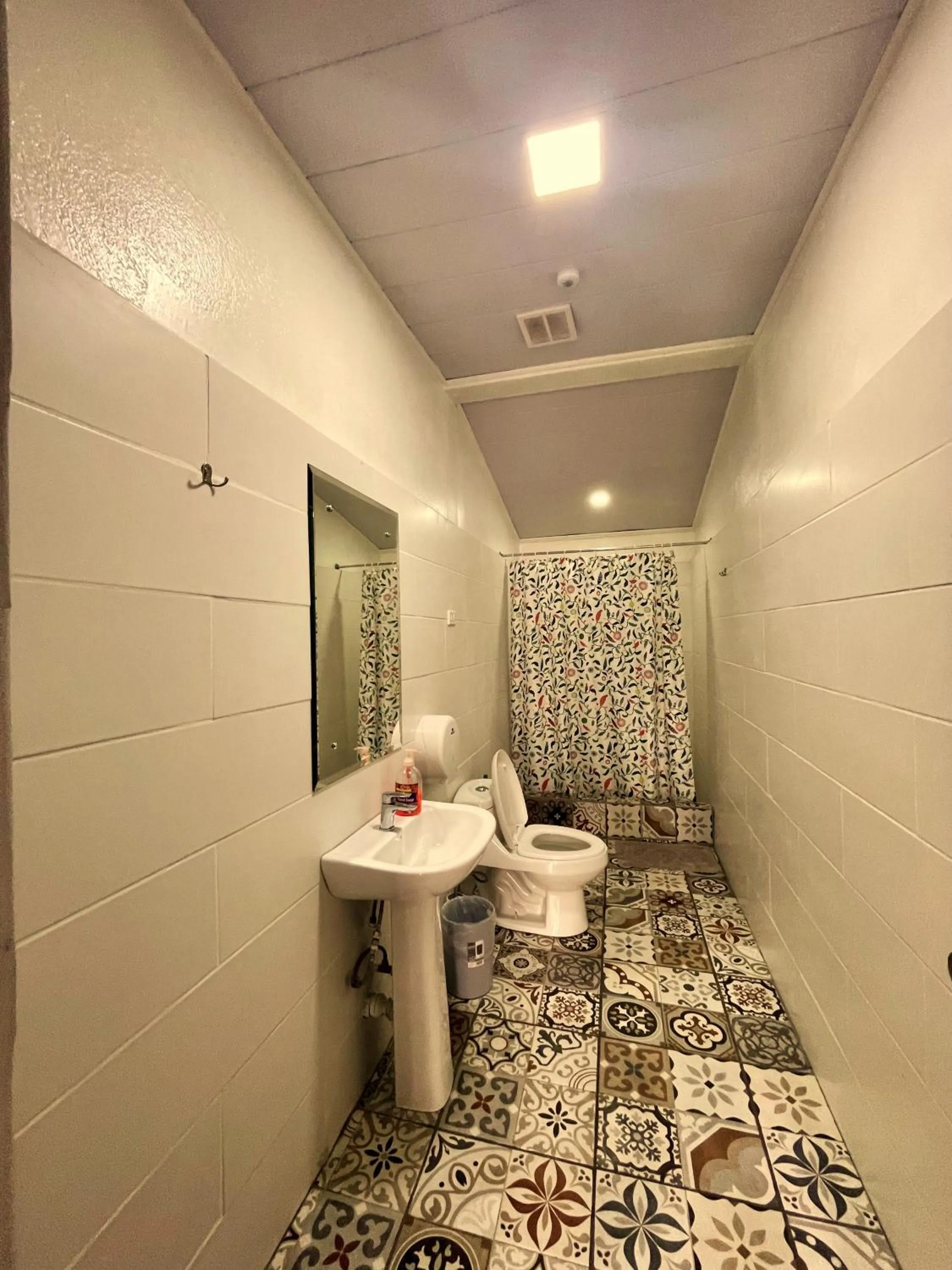 Bathroom in Costa Rica Guesthouse