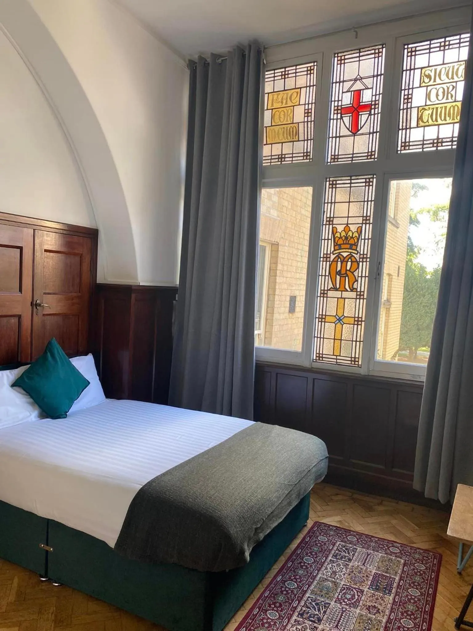 Bedroom, Bed in Endsleigh Park Hotel