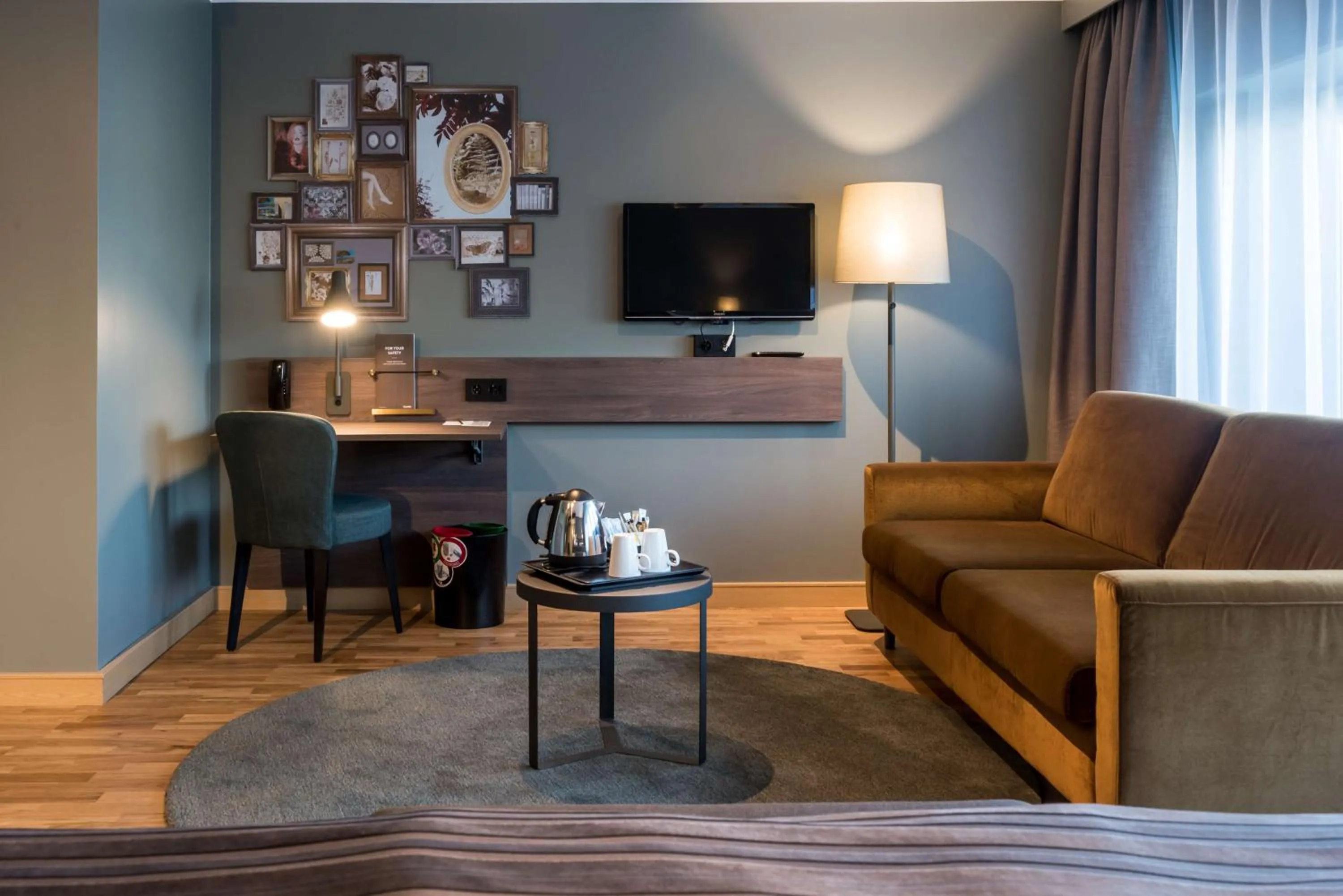 Living room in Scandic Infra City