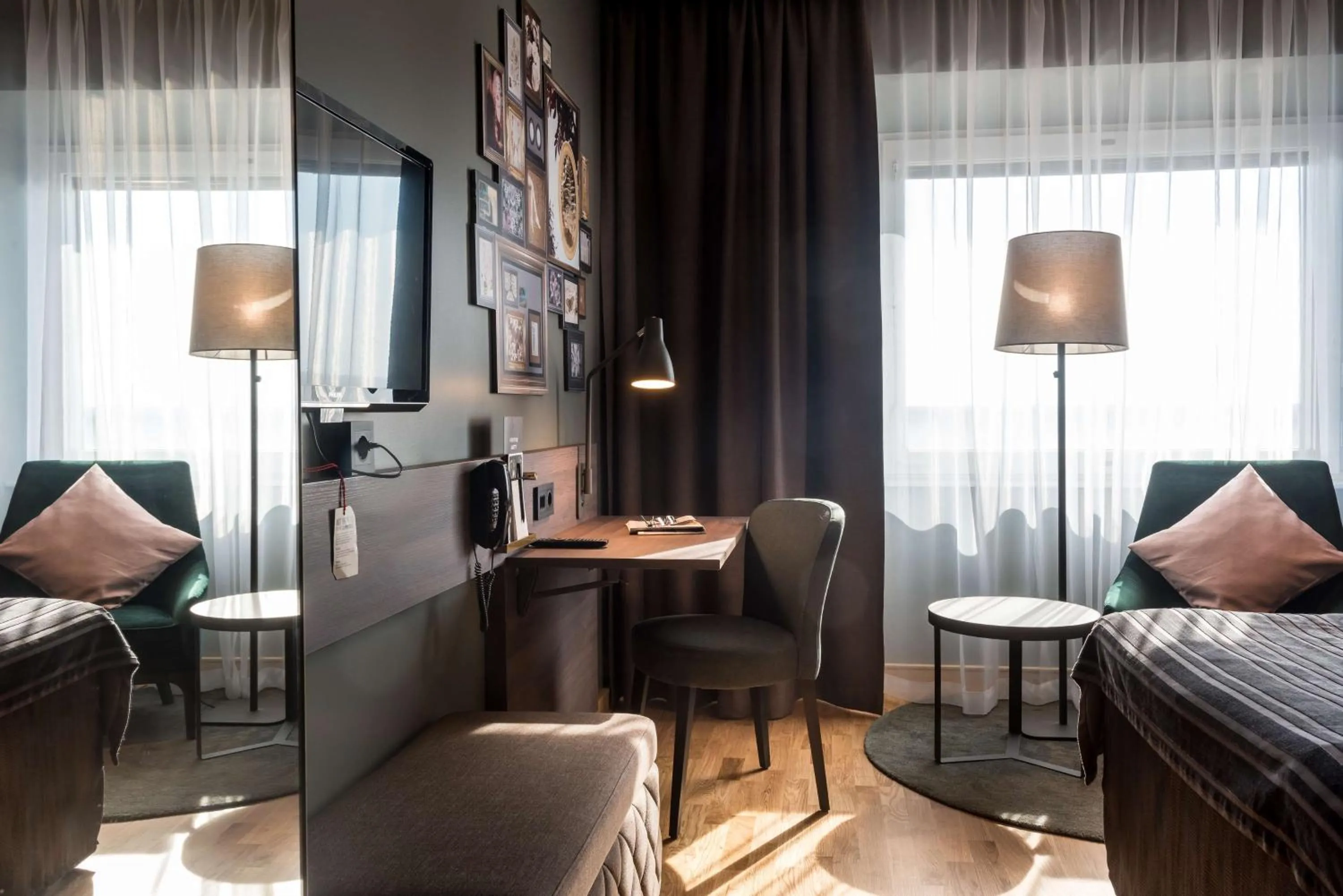 Photo of the whole room, Bed in Scandic Infra City