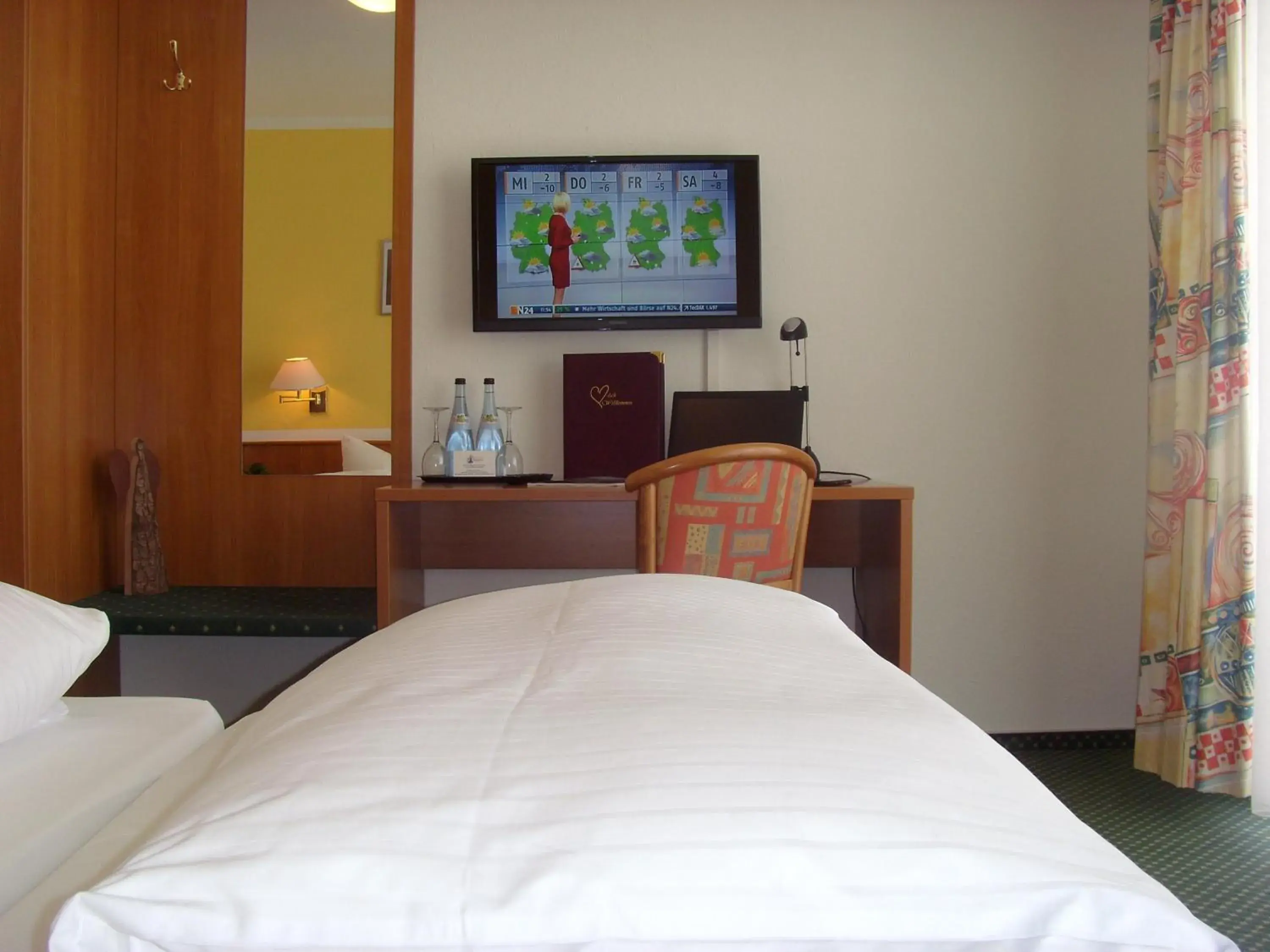 Double Room - single occupancy in Hotel & Restaurant Engel Double Room - single occupancy in Hotel & Restaurant Engel
