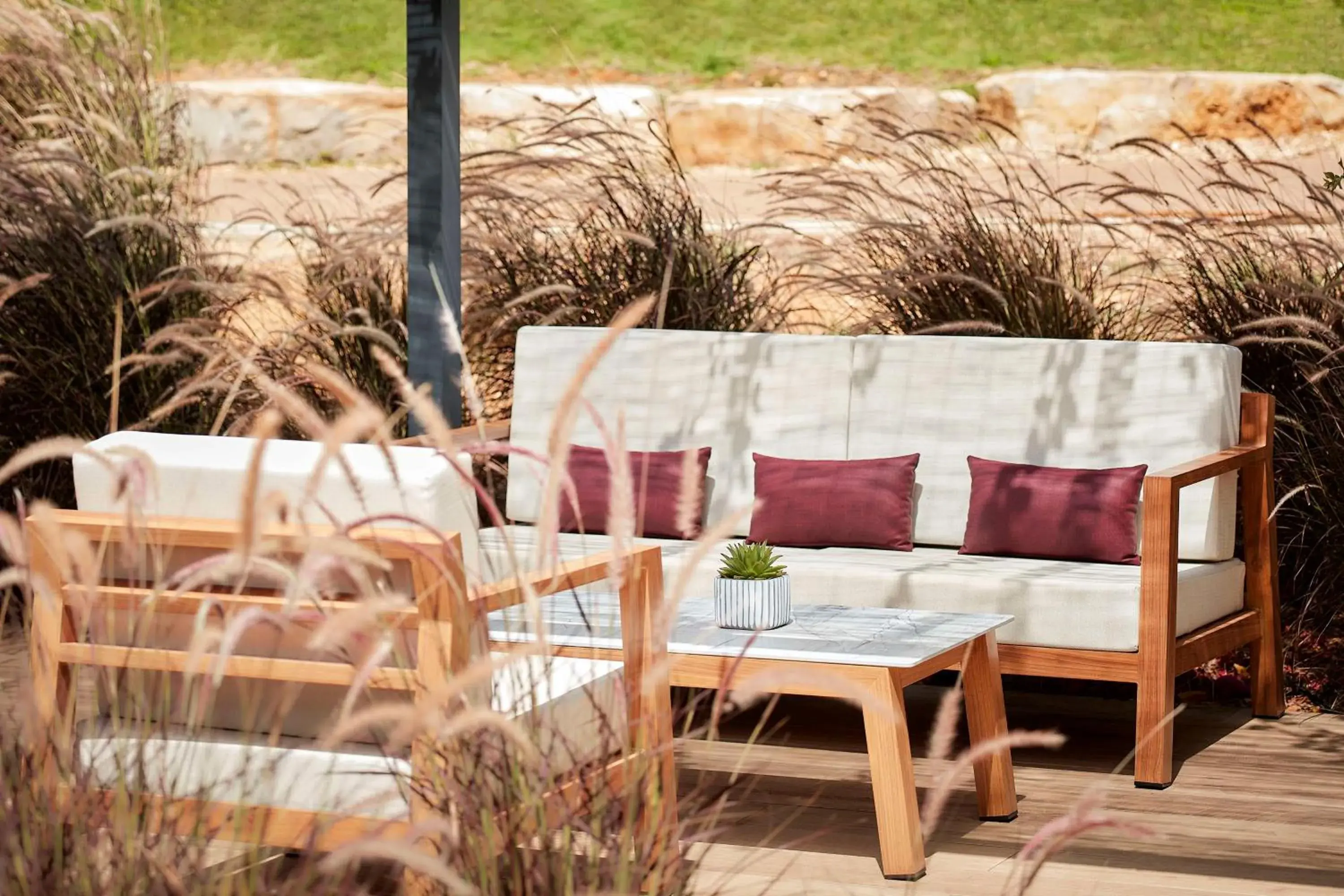 Lounge or bar in Tivoli Alvor Algarve - All Inclusive Resort Lounge or bar in Tivoli Alvor Algarve - All Inclusive Resort