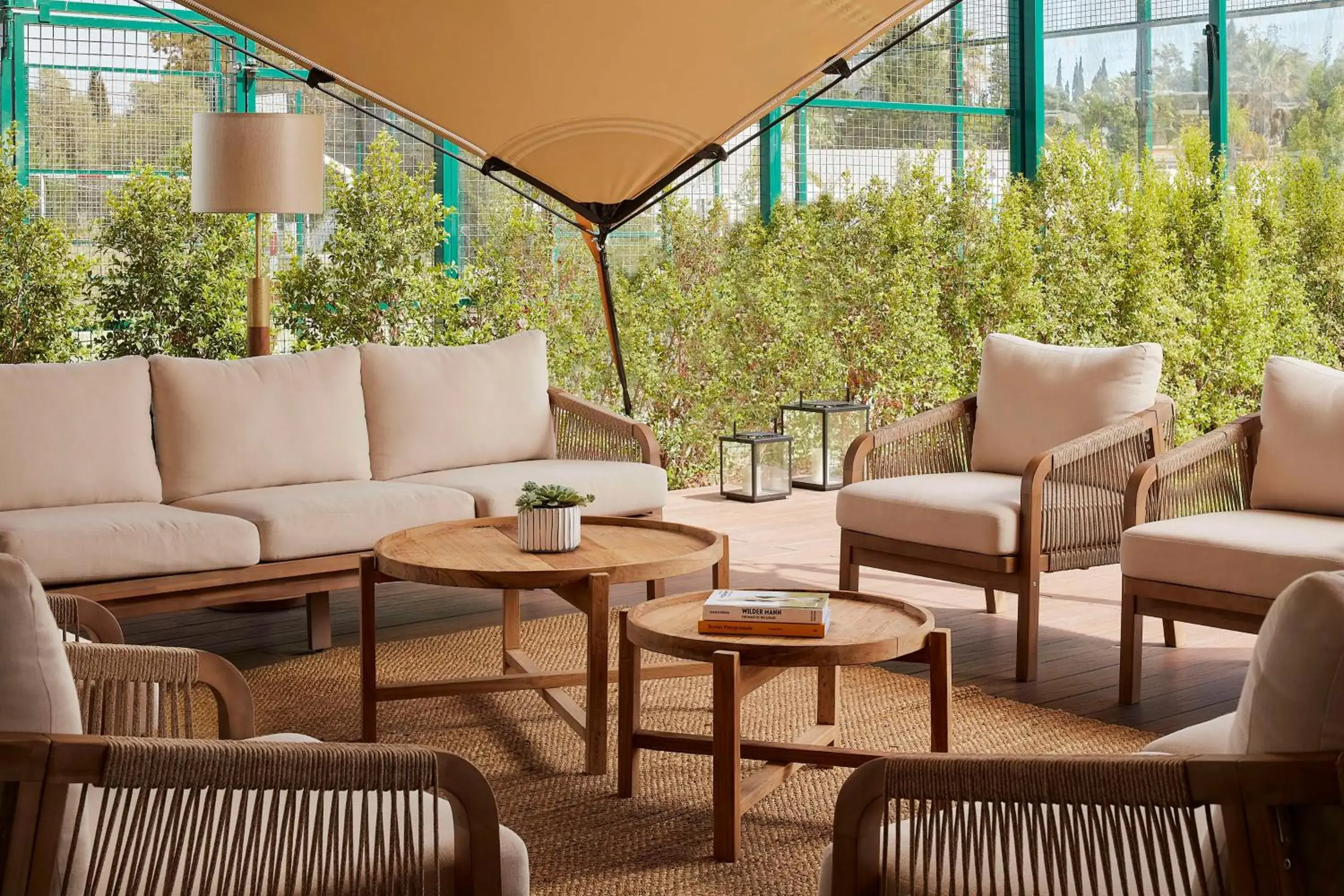 Lounge or bar in Tivoli Alvor Algarve - All Inclusive Resort Lounge or bar in Tivoli Alvor Algarve - All Inclusive Resort