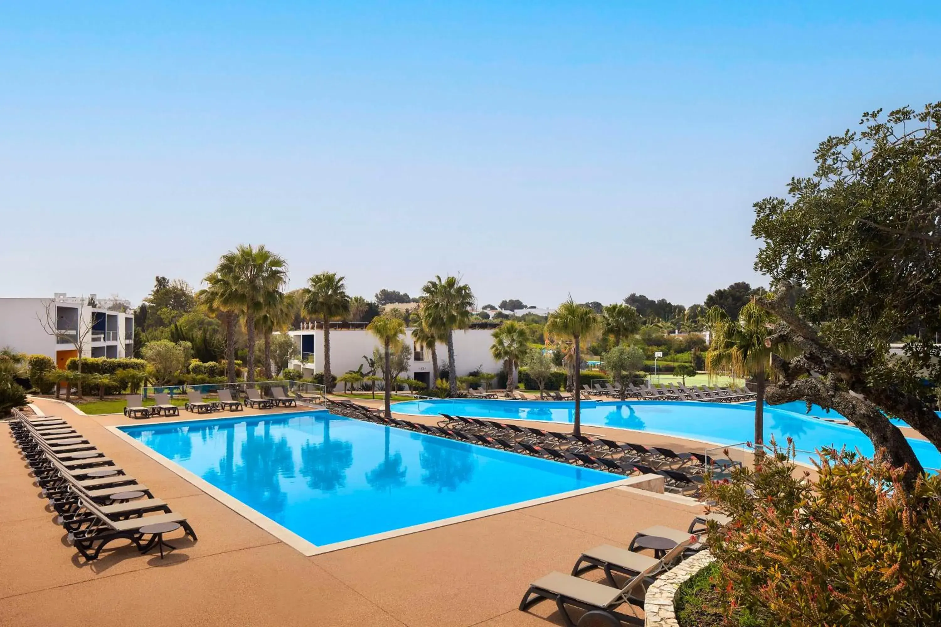 Pool view in Tivoli Alvor Algarve - All Inclusive Resort Pool view in Tivoli Alvor Algarve - All Inclusive Resort