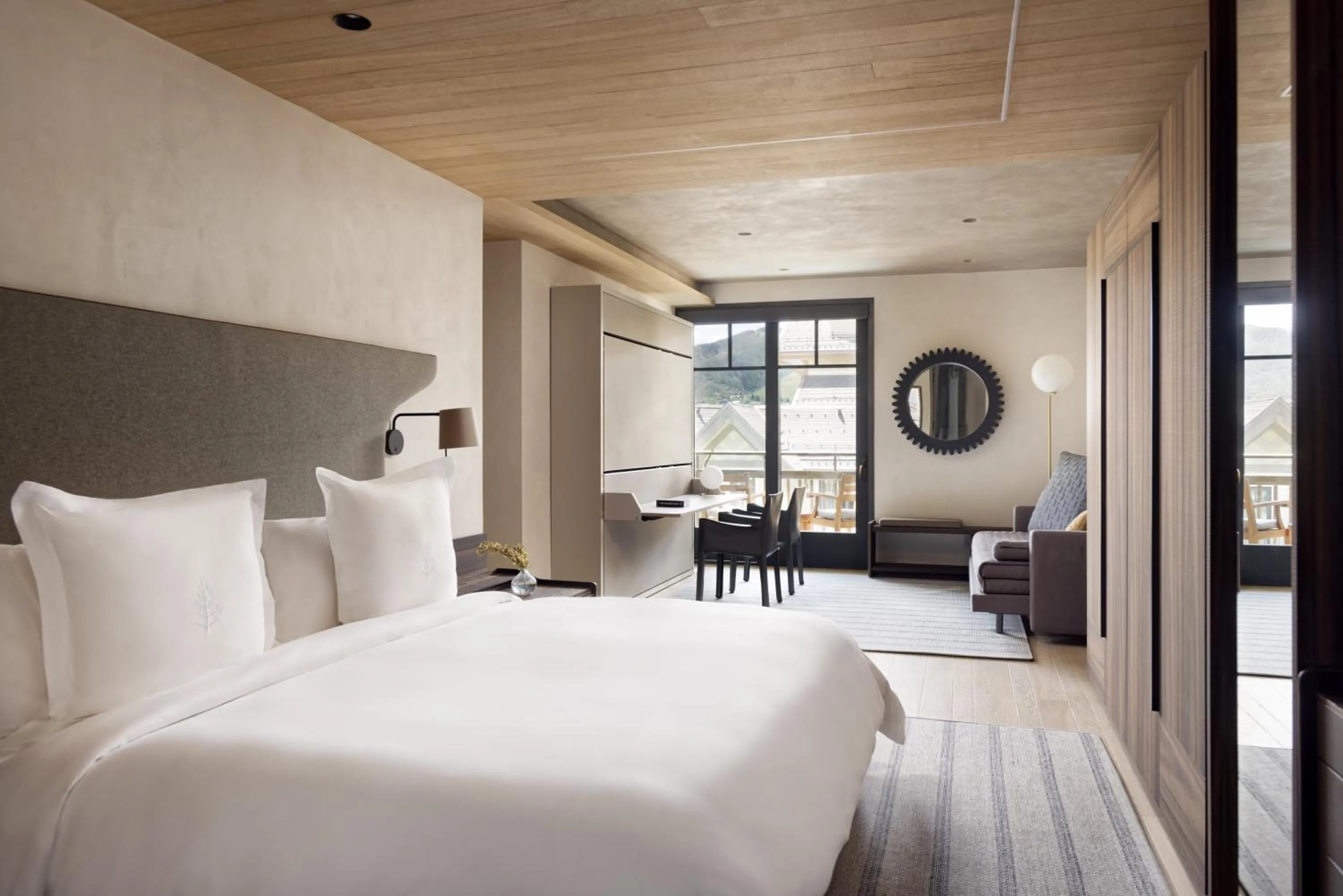Bed in Four Seasons Resort Vail