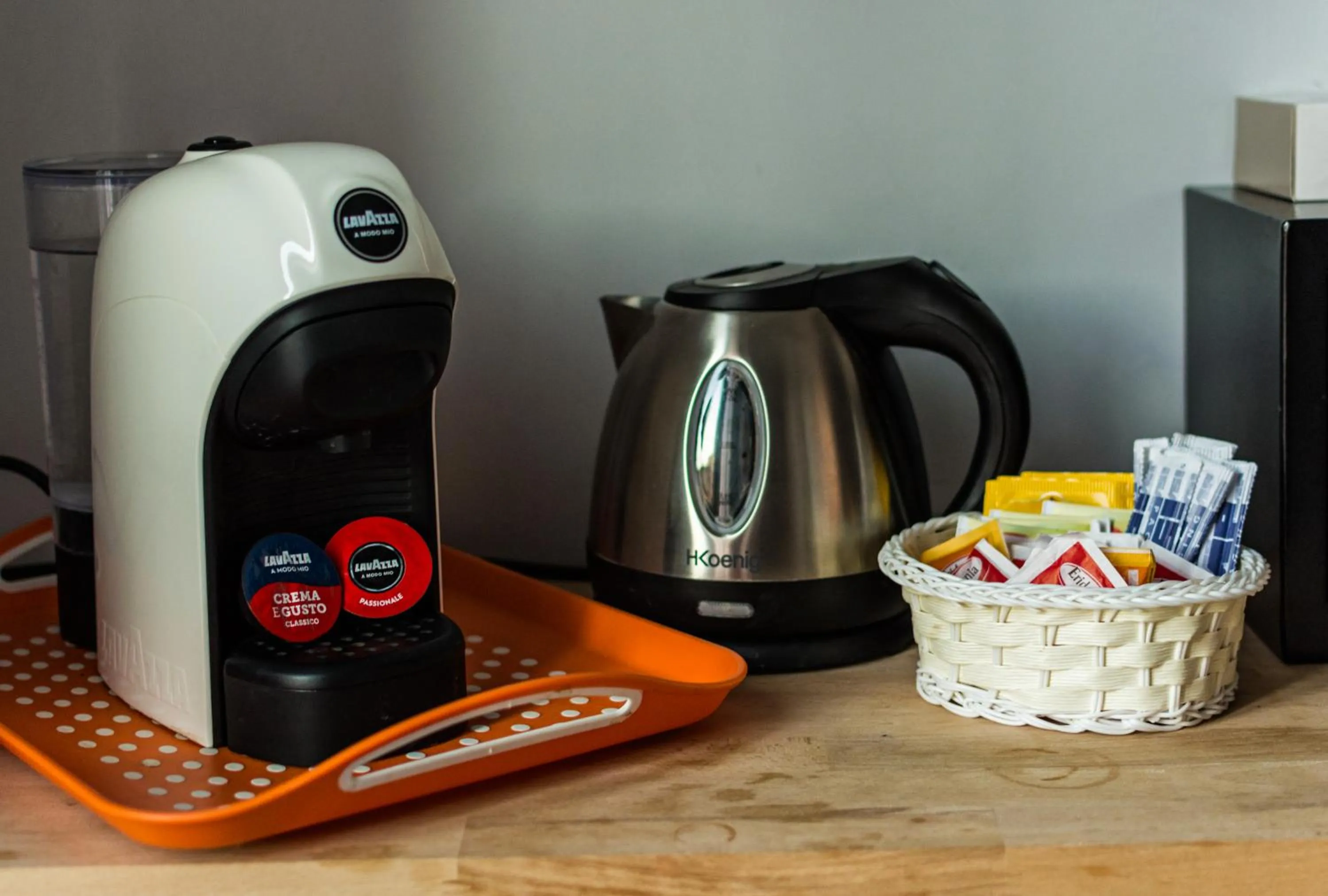 Coffee/tea facilities in President Gardens