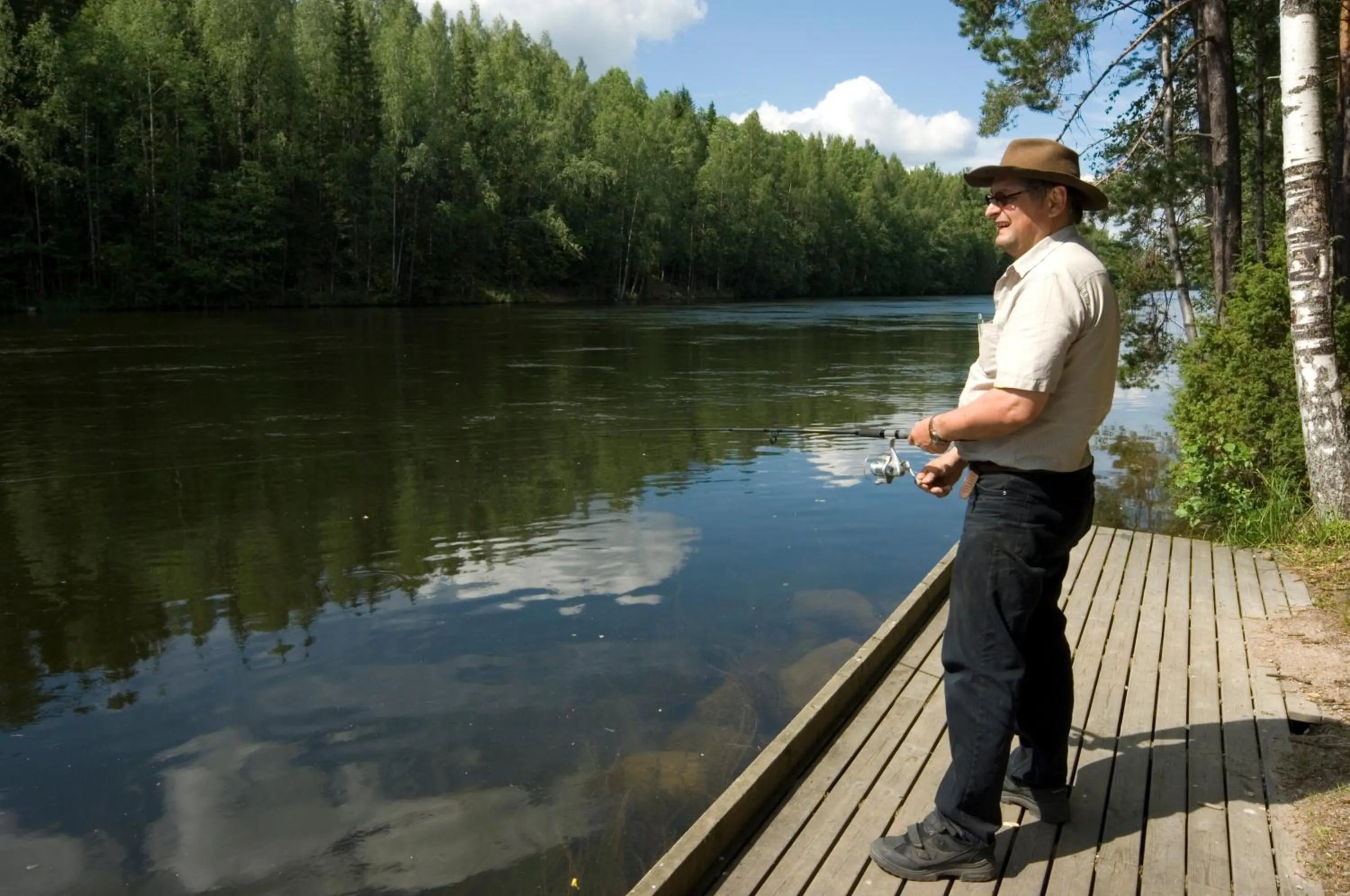 Fishing in Yli-Kaitala Holiday Resort Tuuliviiri