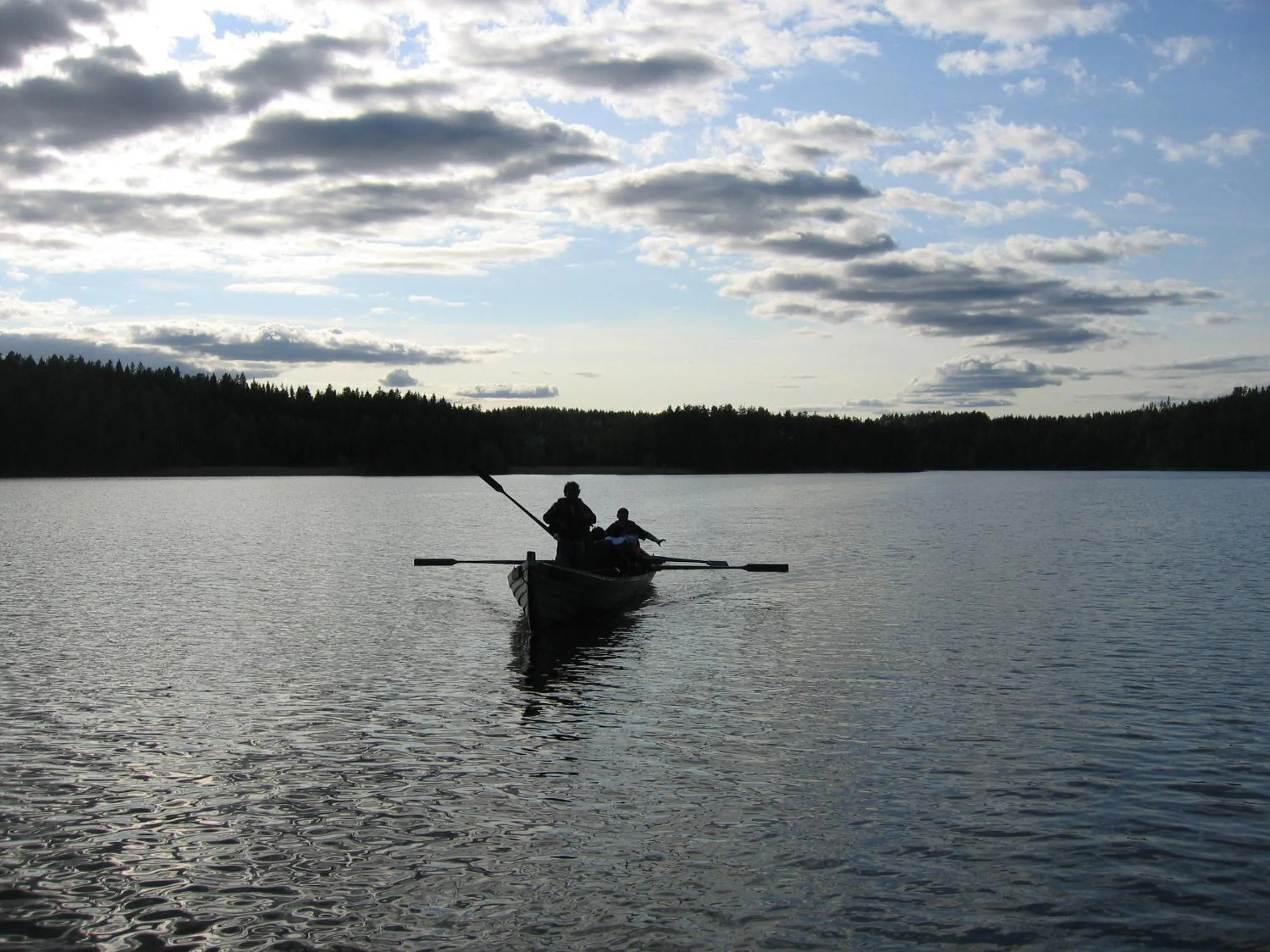 Canoeing in Yli-Kaitala Holiday Resort Tuuliviiri