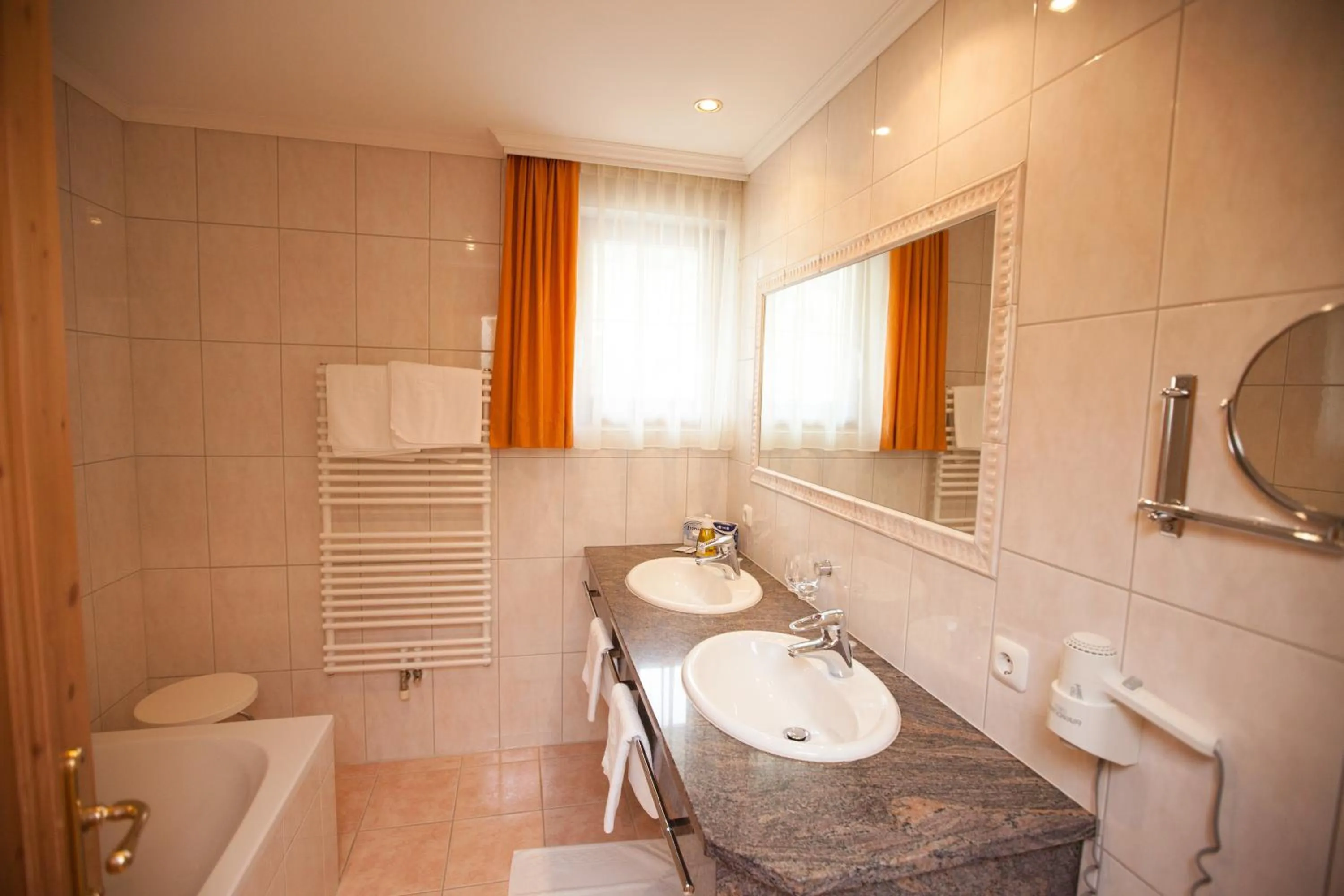 Day in Alpenresidenz Trisanna