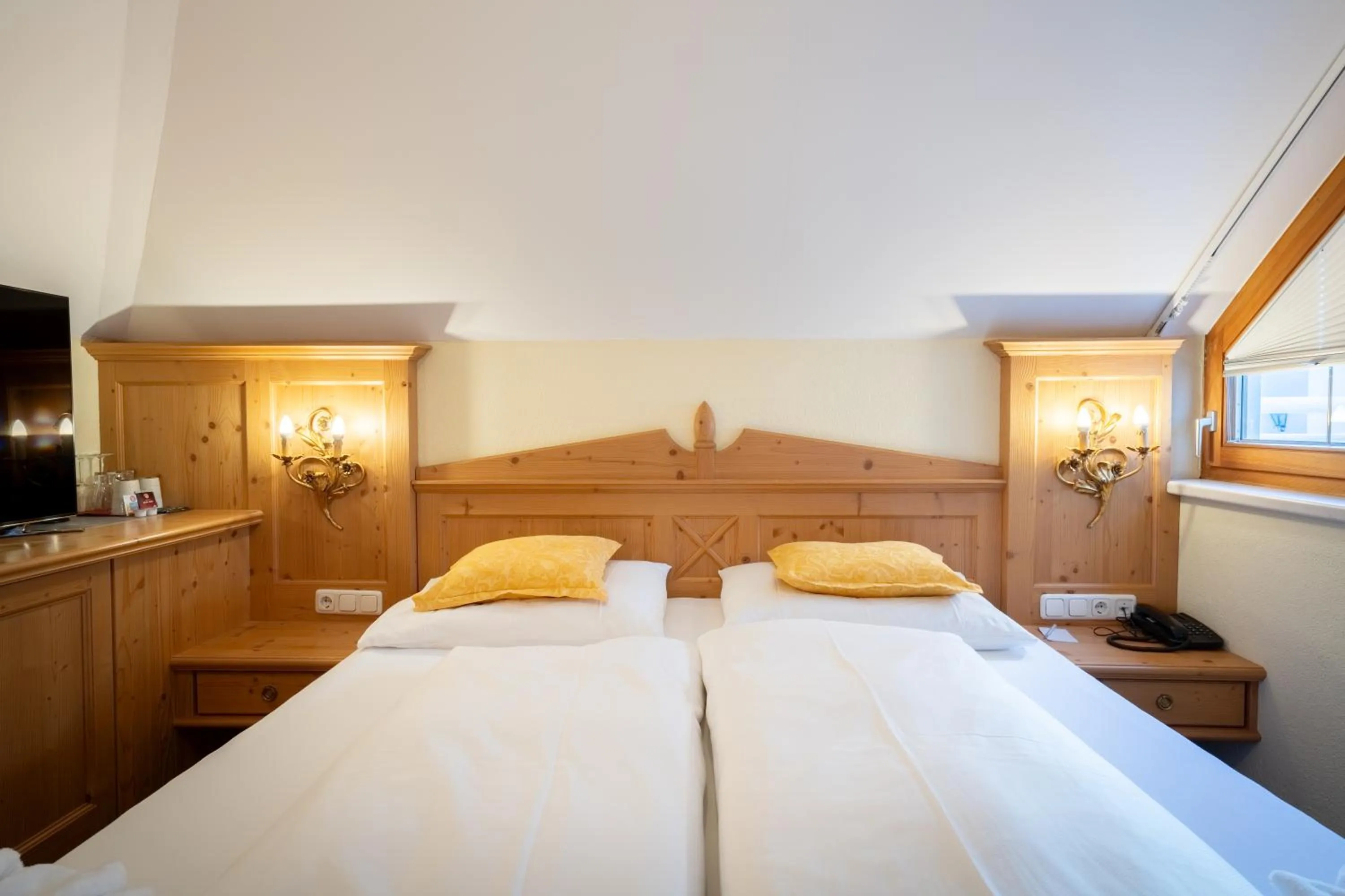 Bed in Alpenresidenz Trisanna