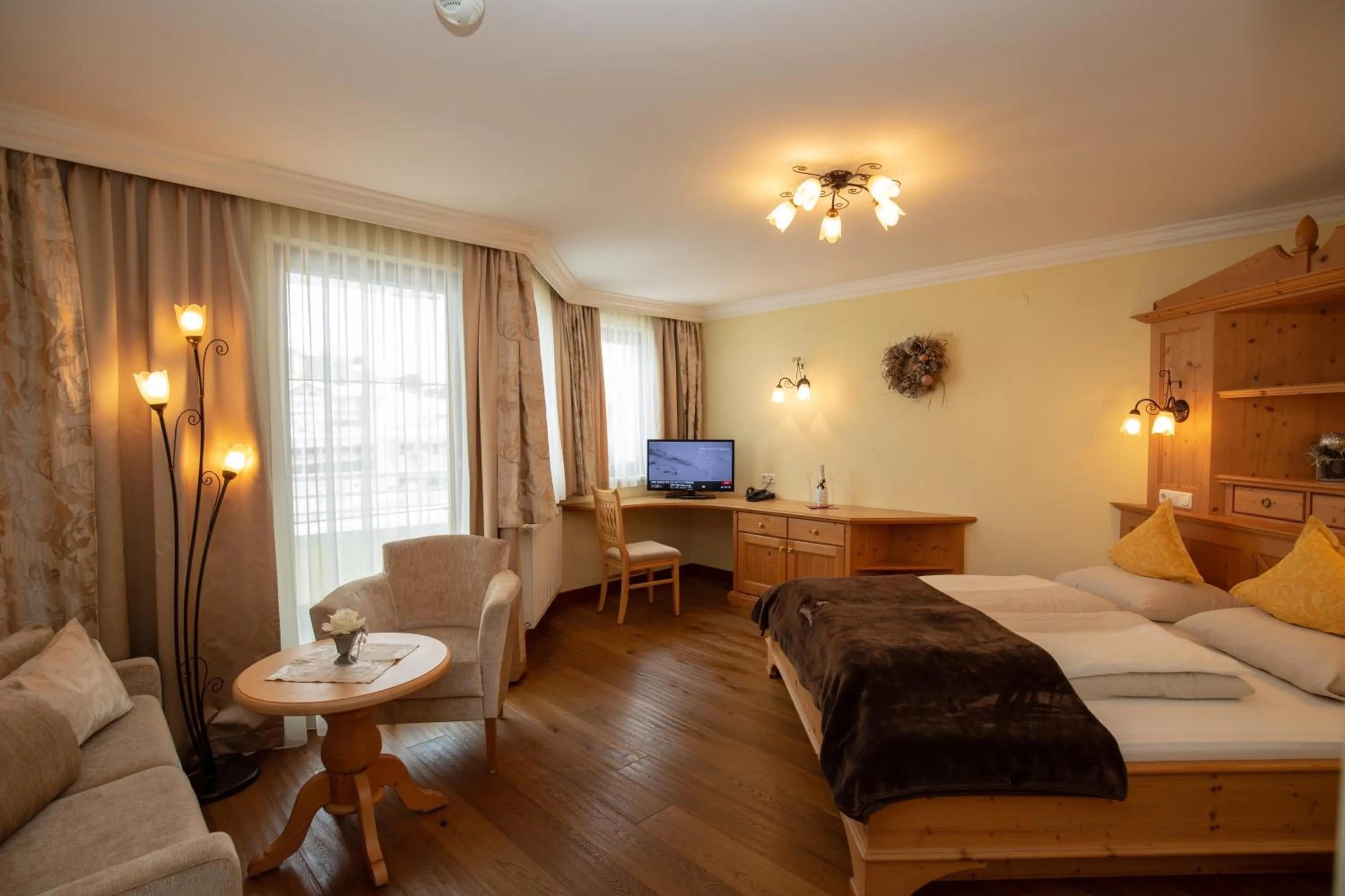 Bed in Alpenresidenz Trisanna