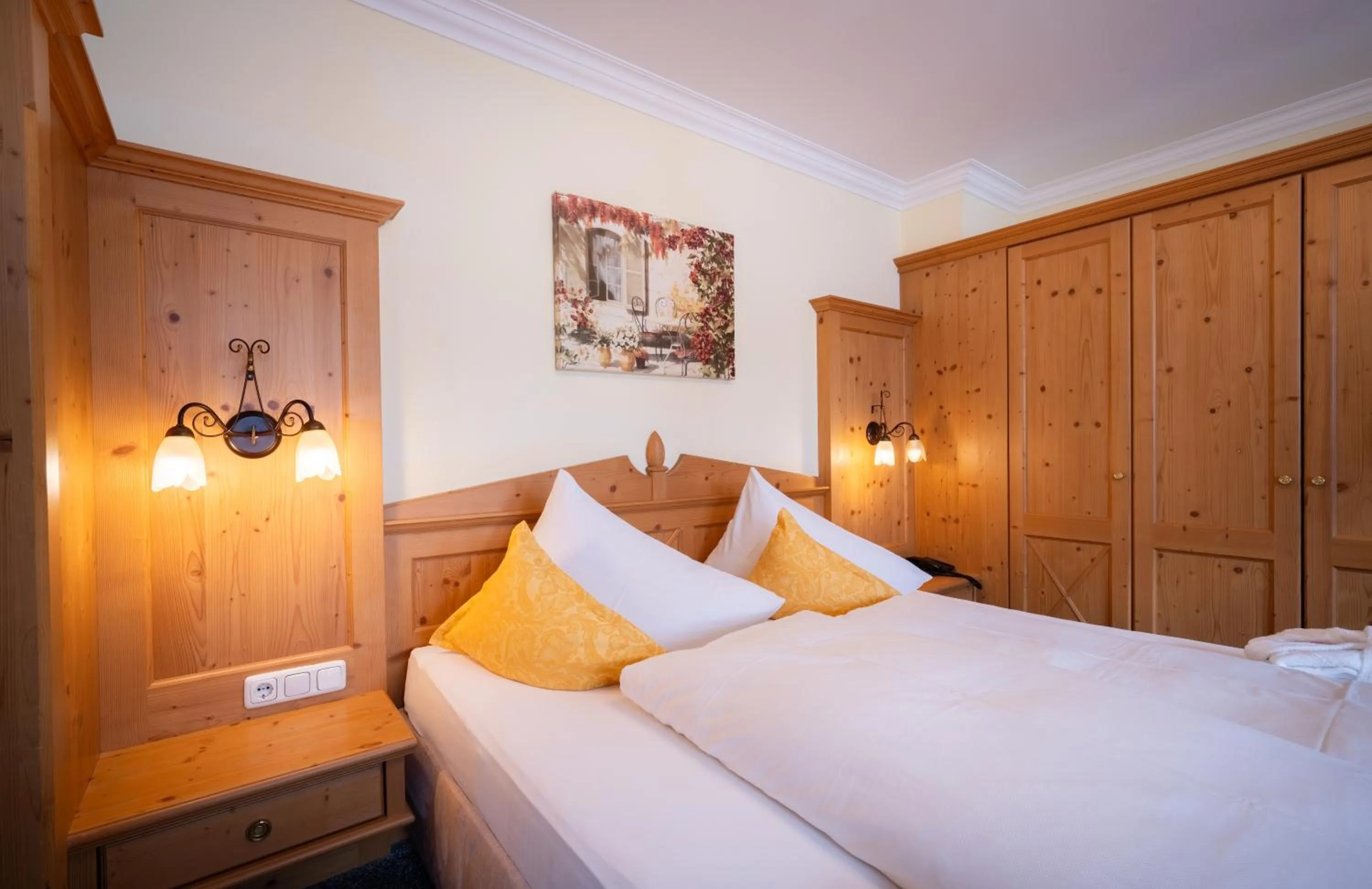 Bed in Alpenresidenz Trisanna