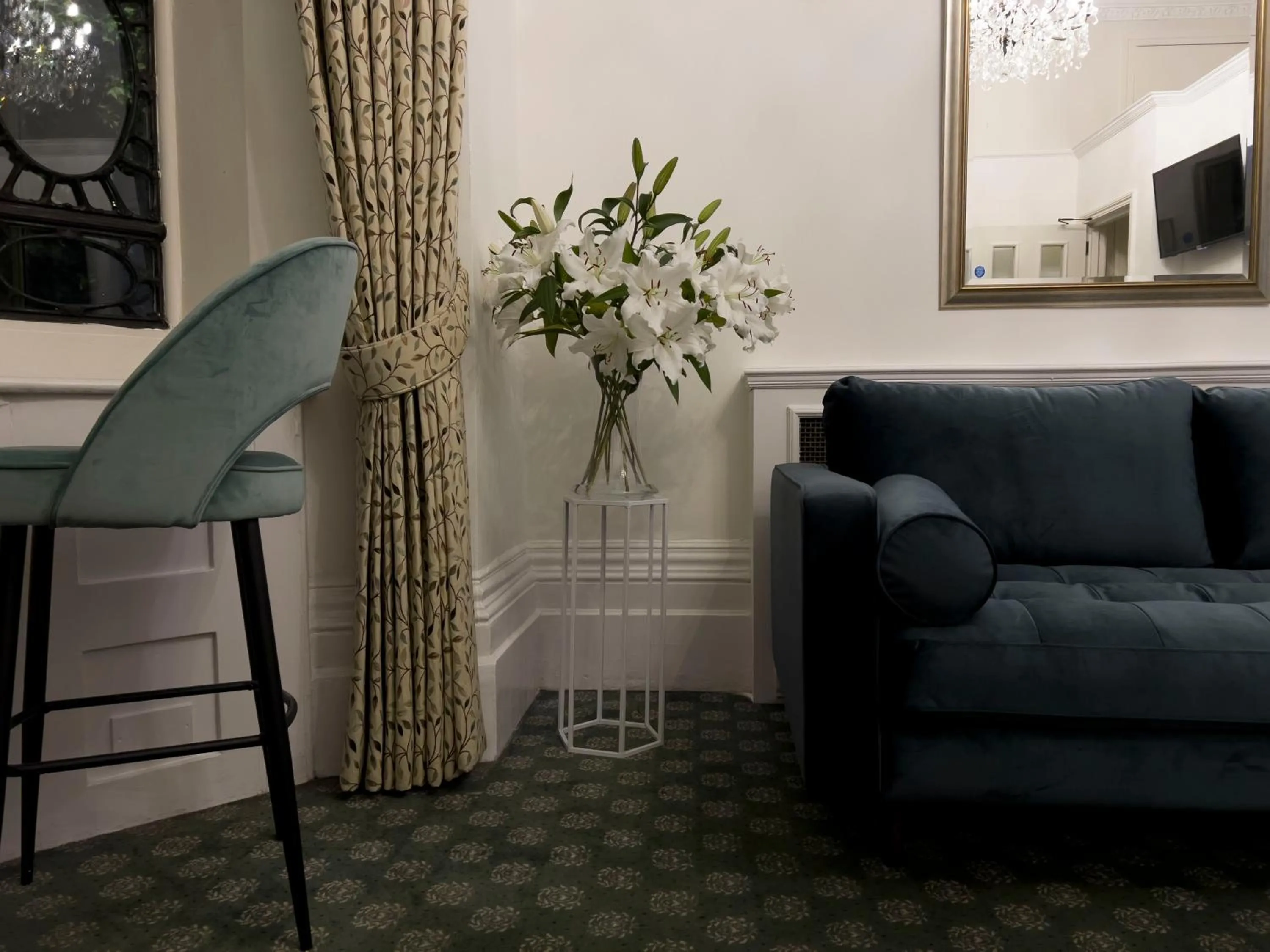 Seating area in Hotel 63