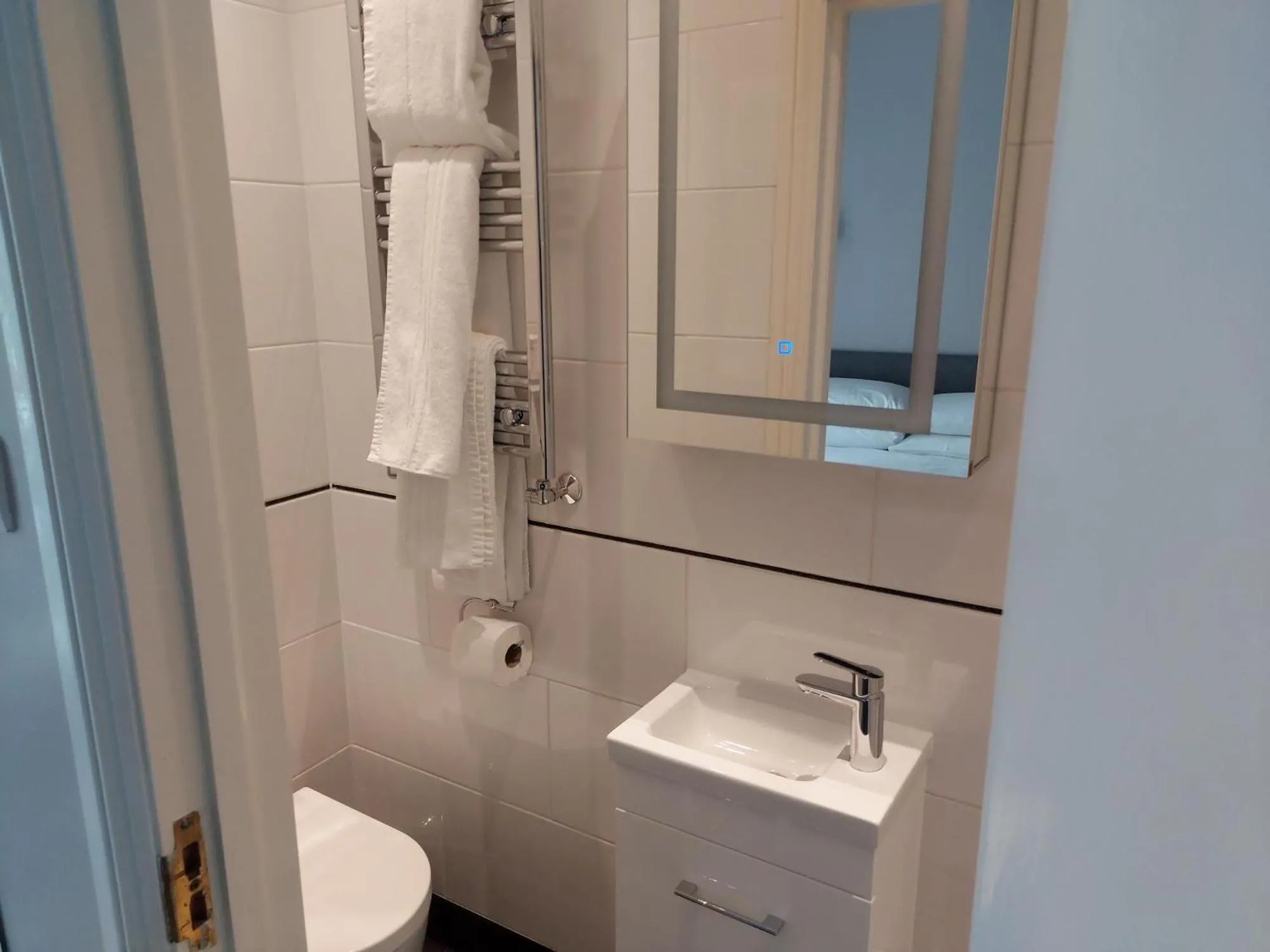 Bathroom in Hotel 63