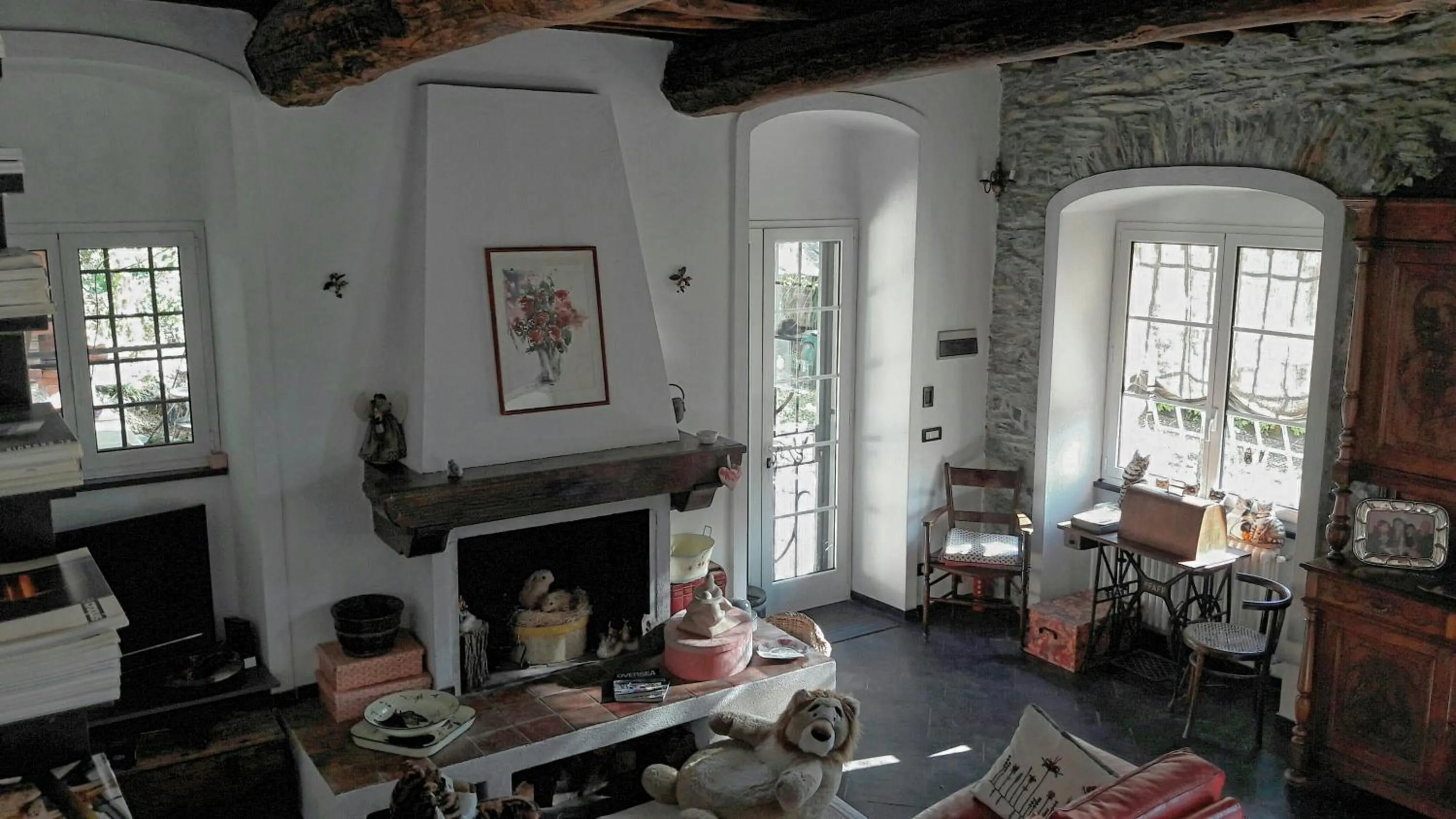 Communal lounge/ TV room in The italian riviera