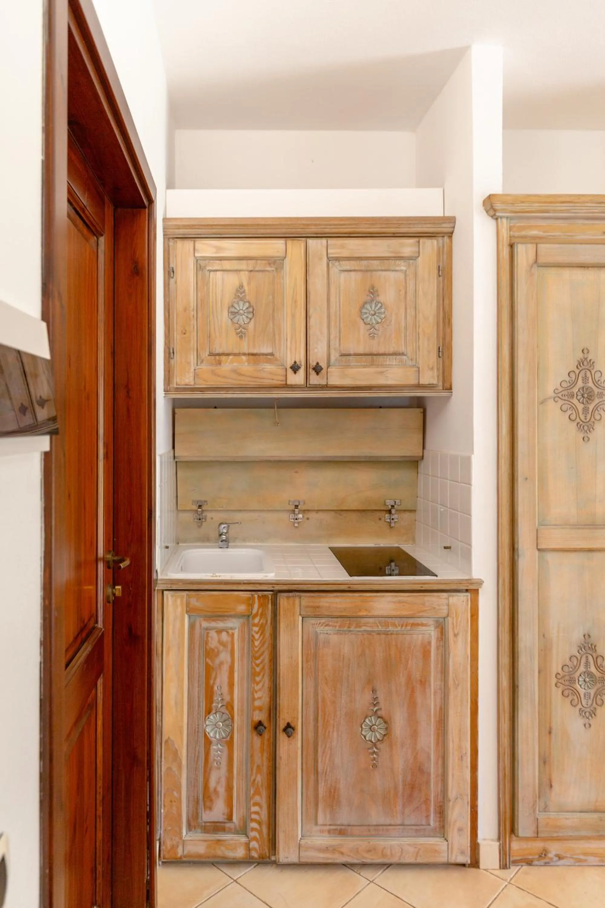 stove in Porto Giunco Residence