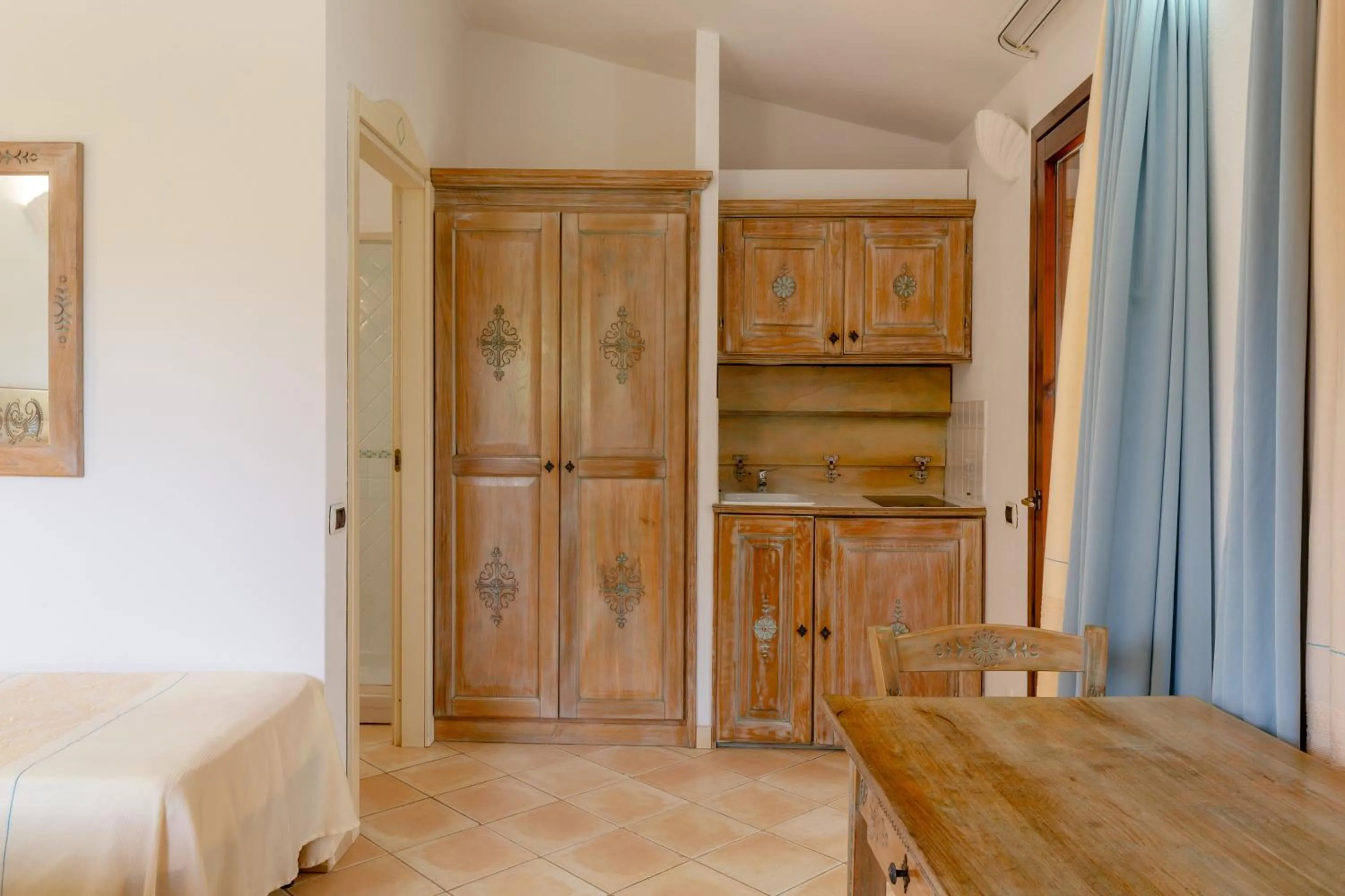 stove in Porto Giunco Residence
