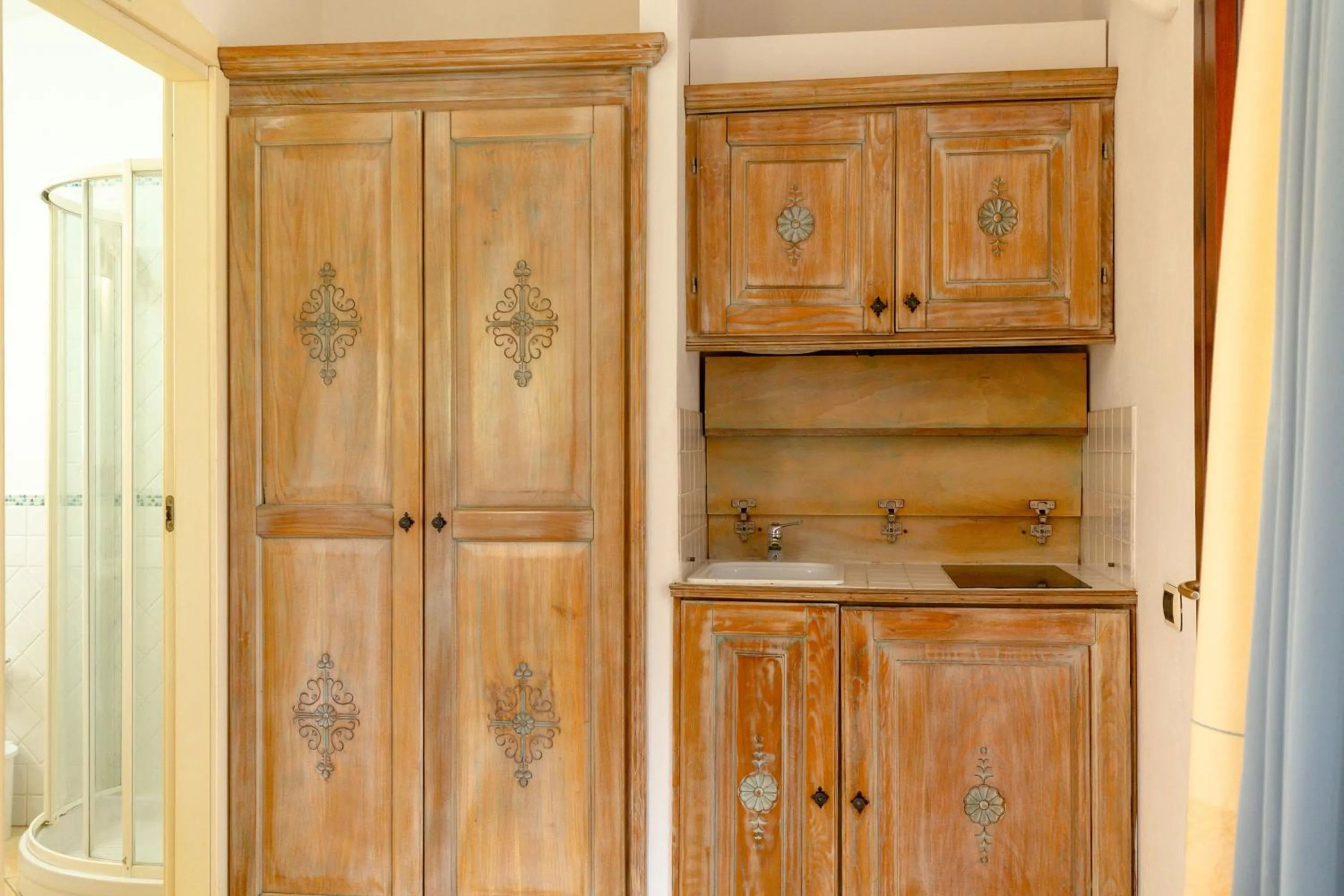 stove in Porto Giunco Residence