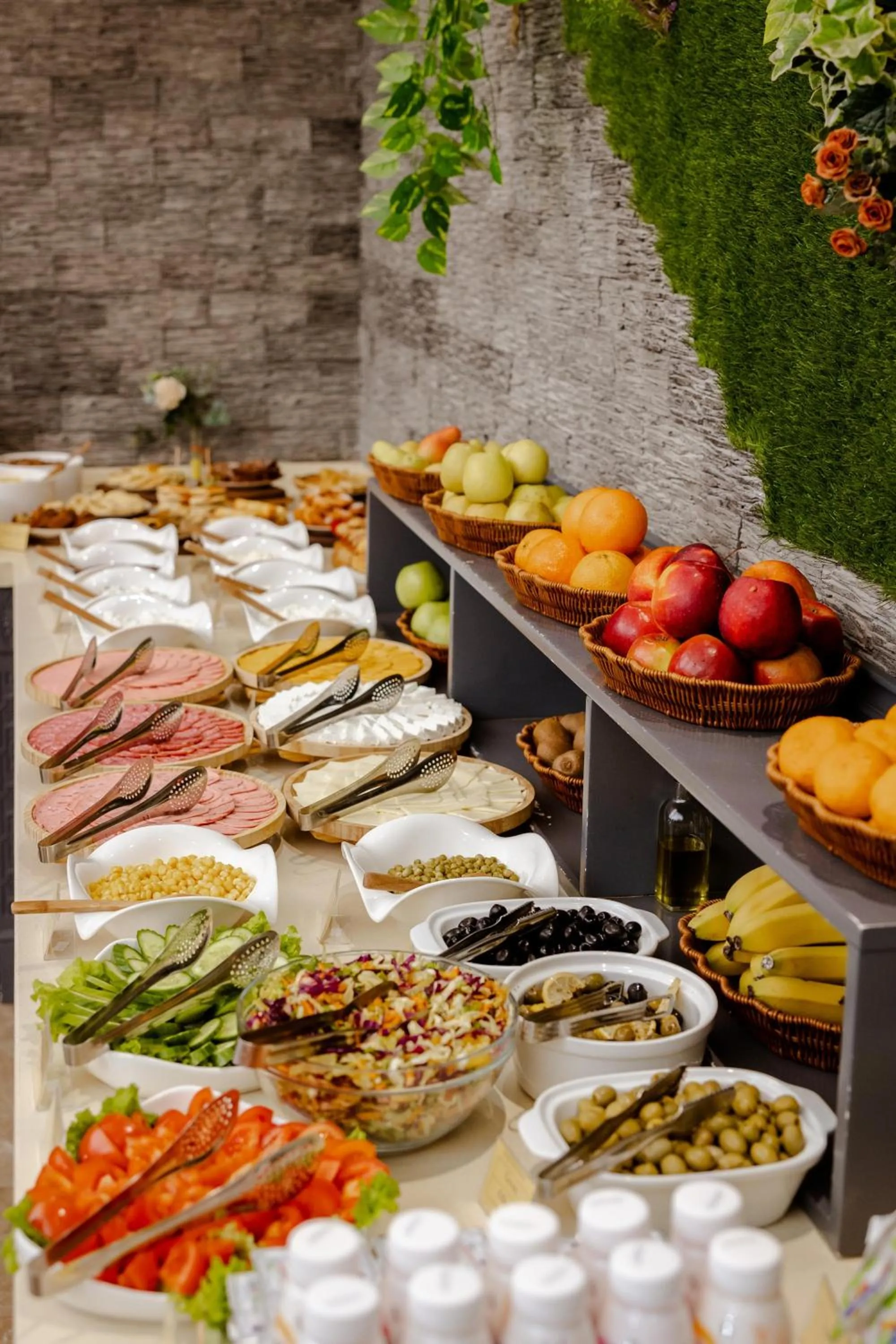 Breakfast in Grand Hotel Baku Central Park