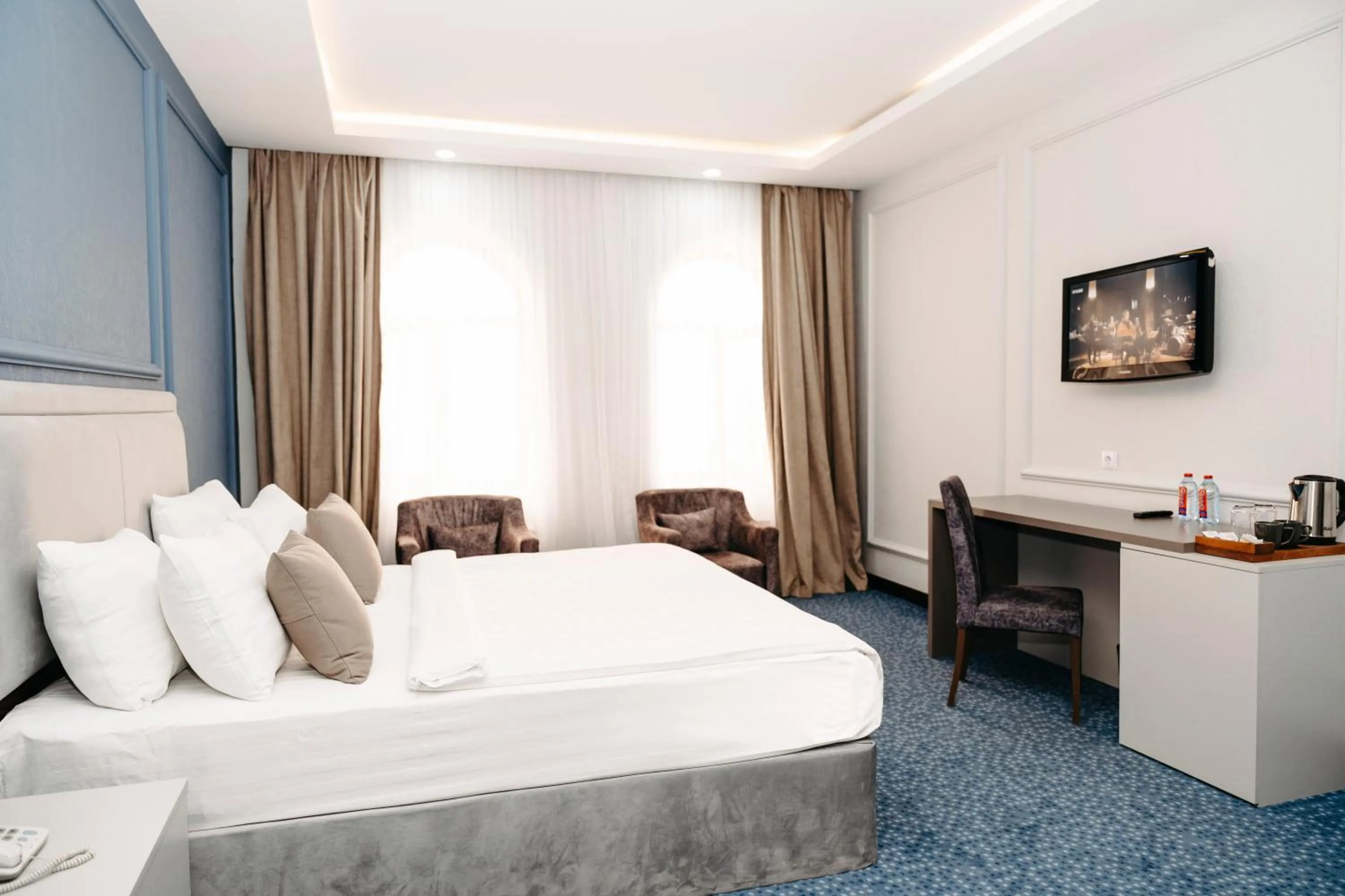 Bed in Grand Hotel Baku Central Park