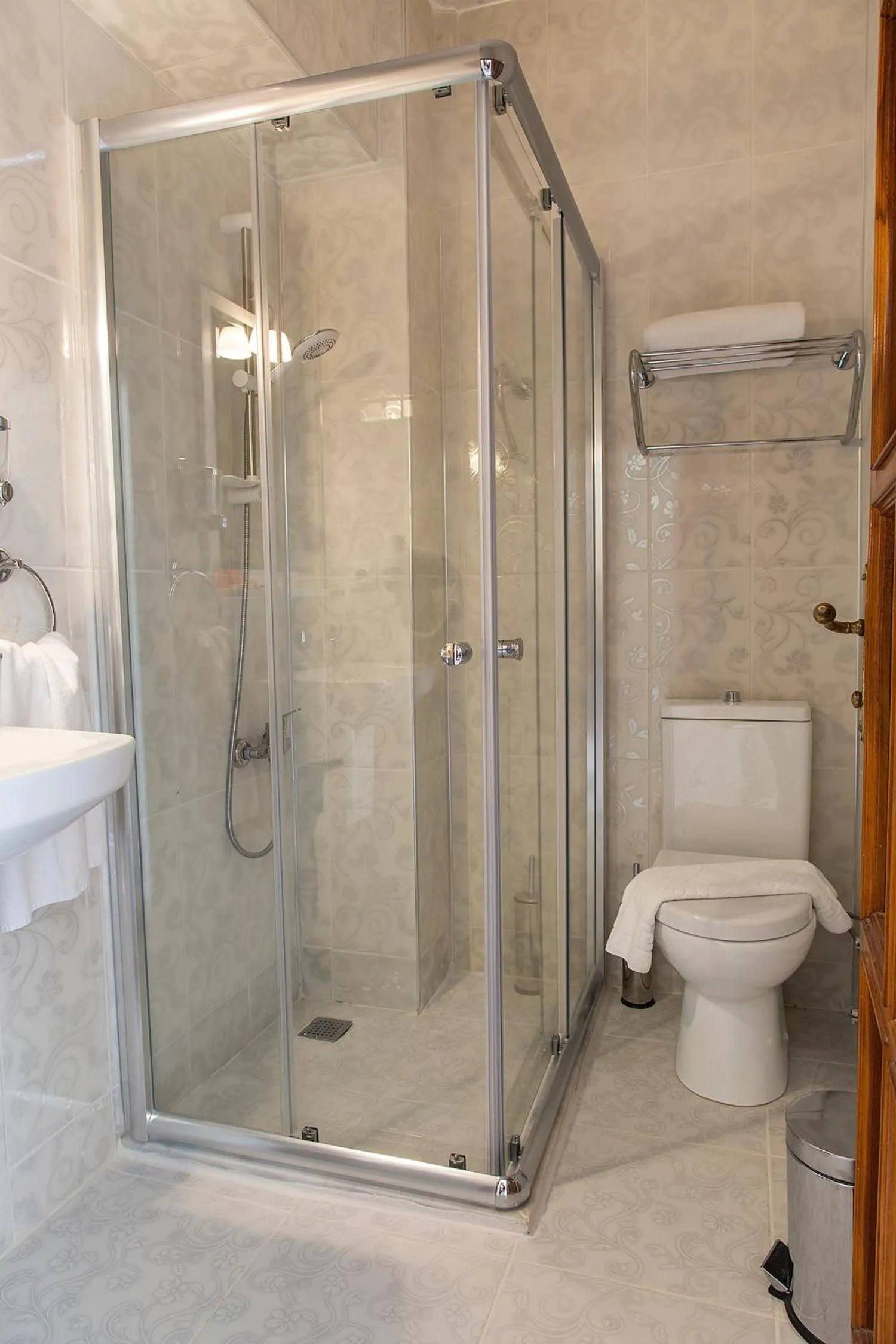 Bathroom in Club Antiphellos