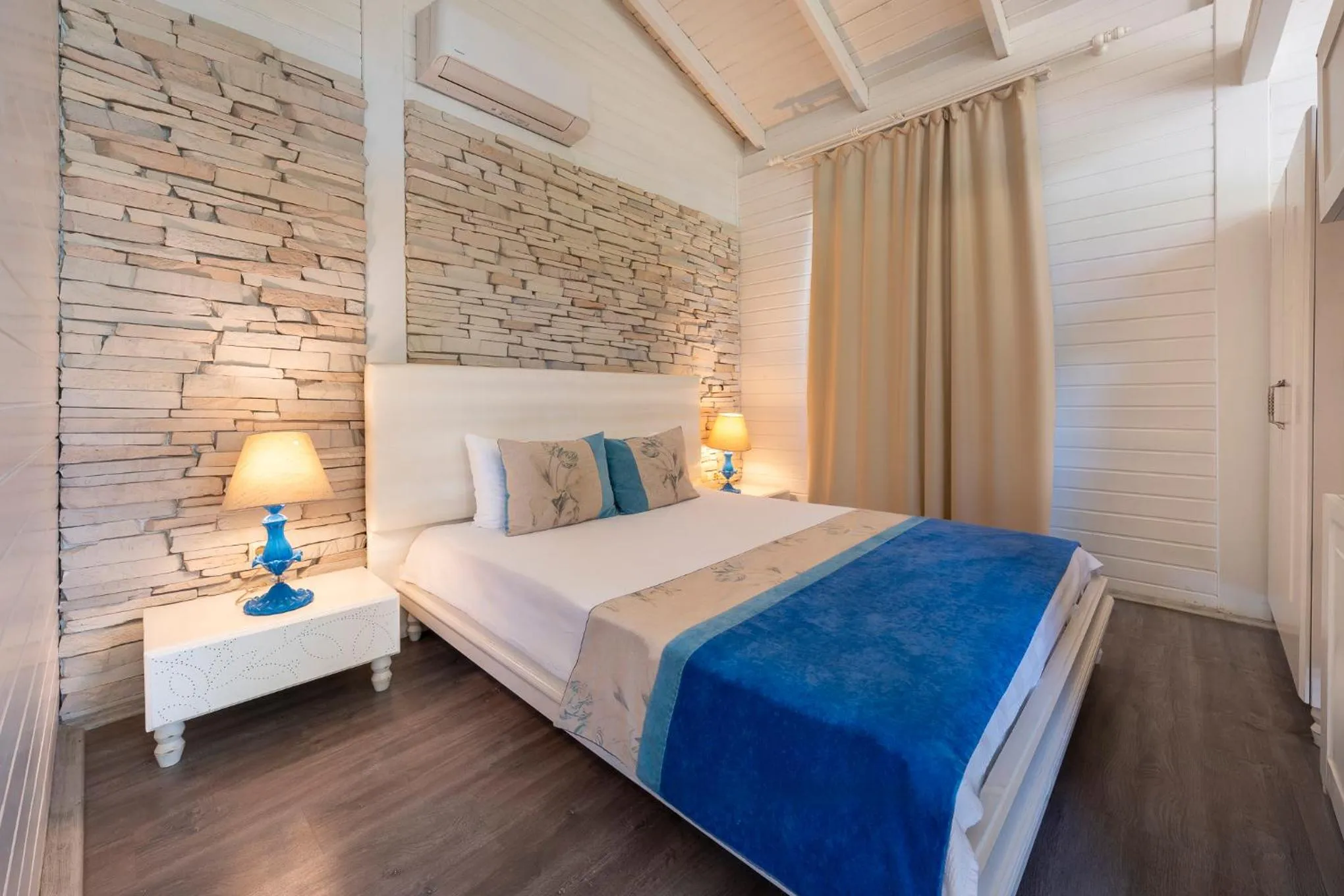 Bed in Sakli Gol Evleri