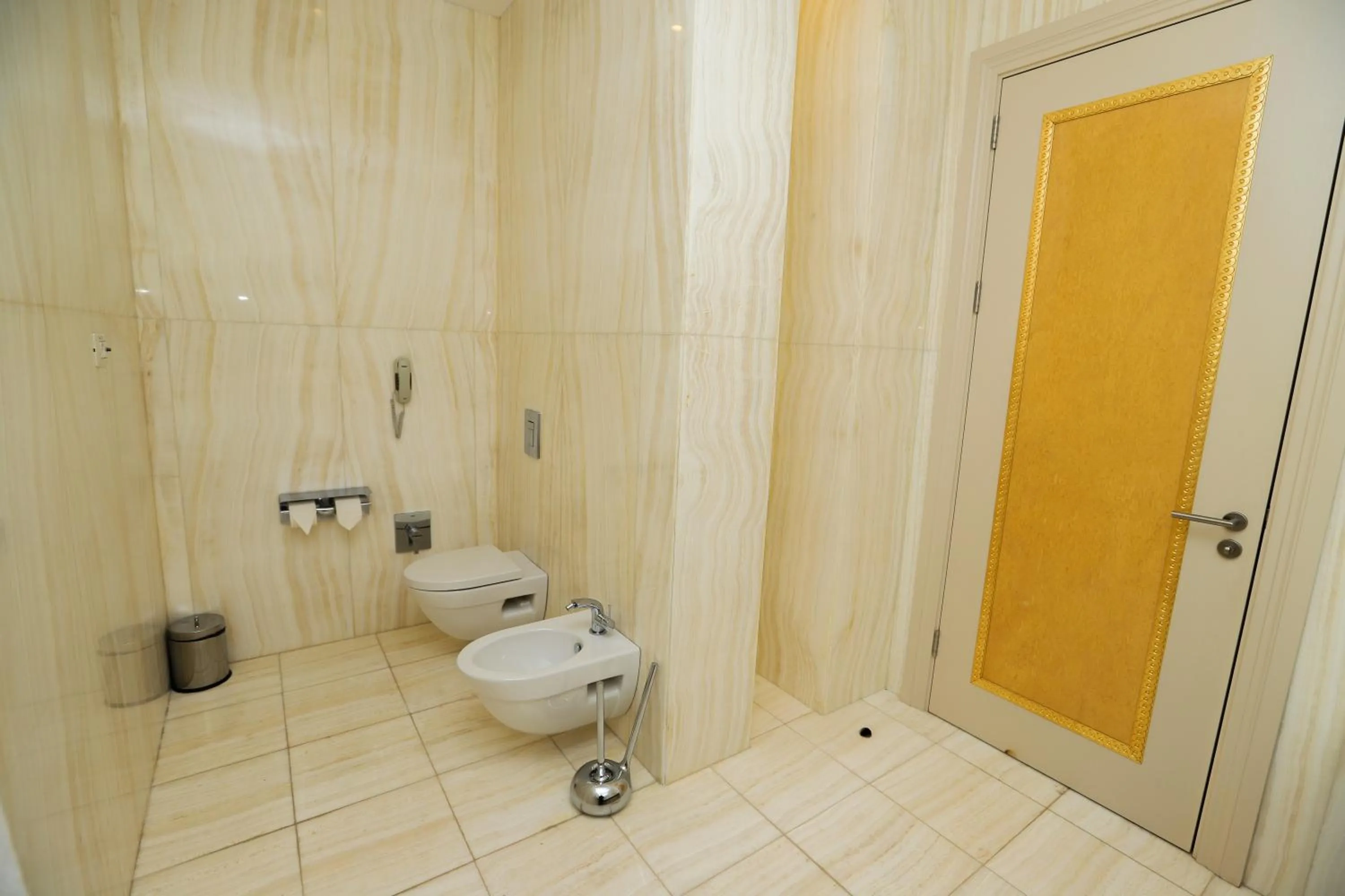 Toilet in Gabala Garden Hotel