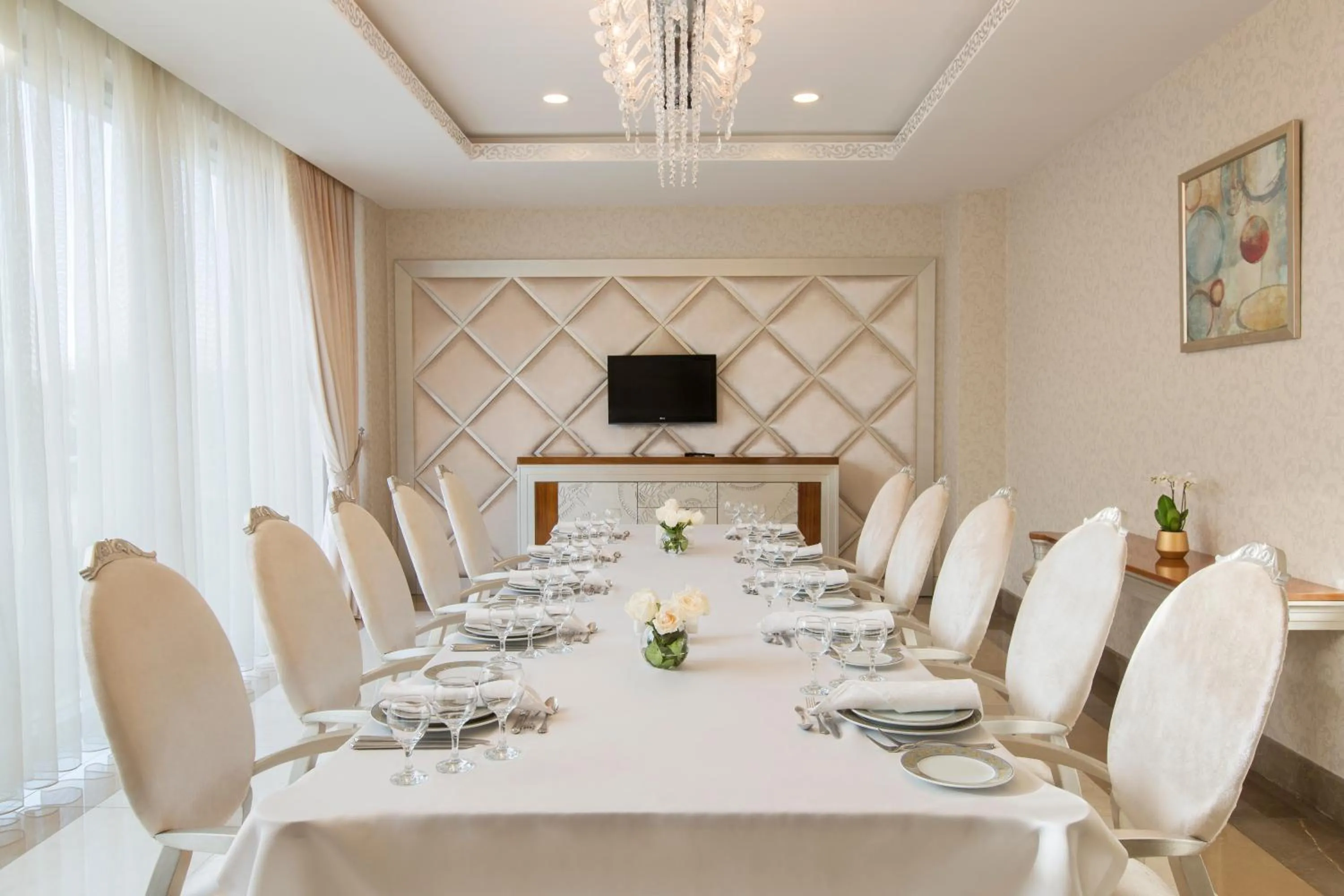 Restaurant/places to eat in Gabala Garden Hotel