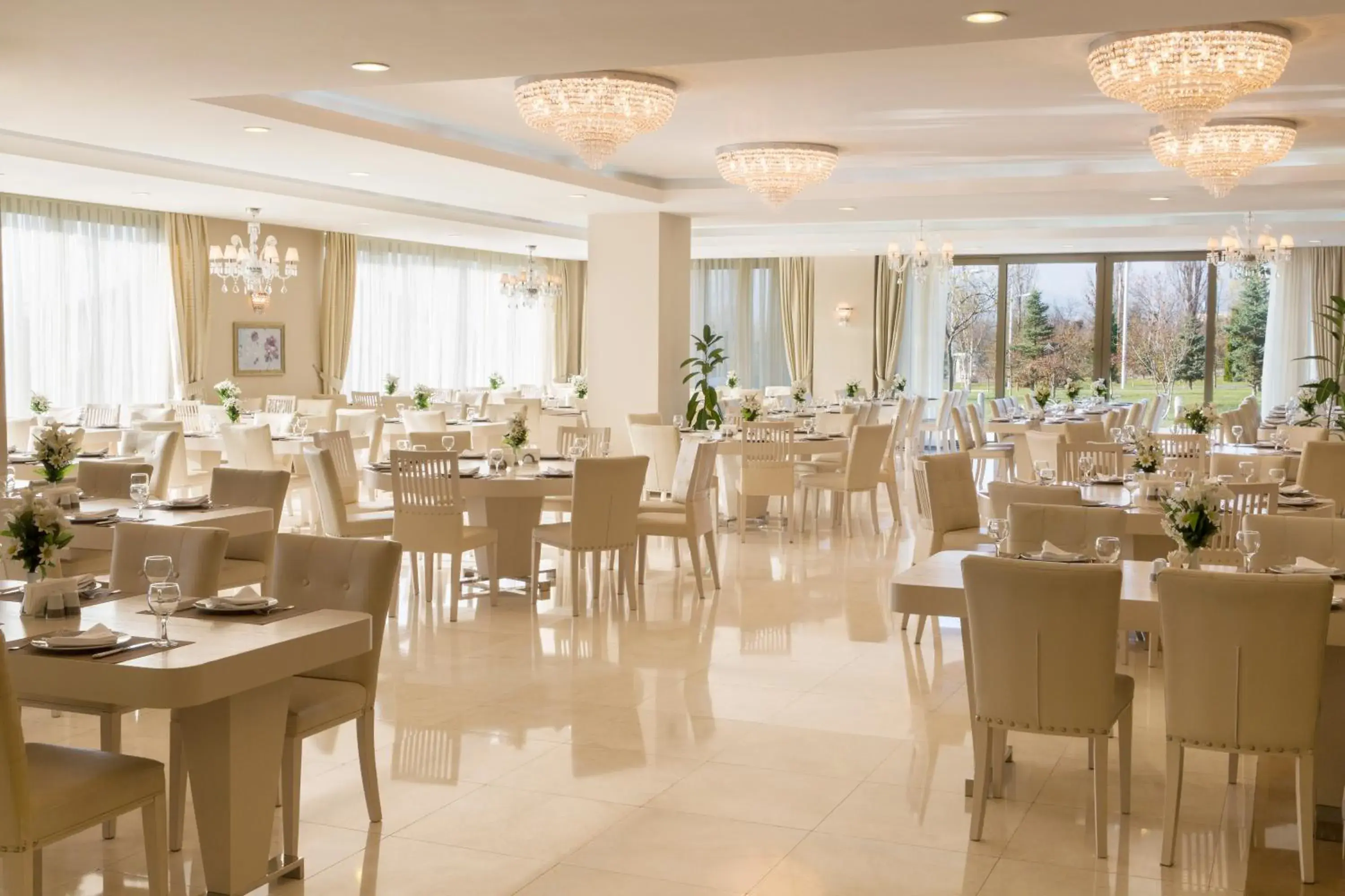 Restaurant/places to eat in Gabala Garden Hotel Restaurant/places to eat in Gabala Garden Hotel