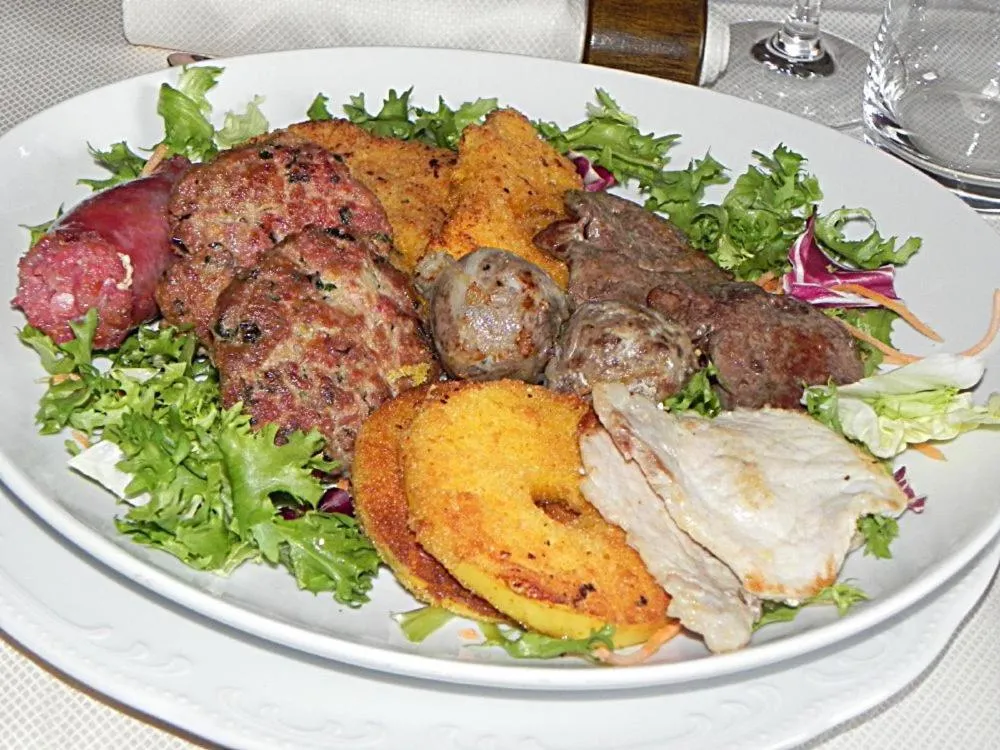 Restaurant/places to eat in Ristorante Albergo 'l Bunet