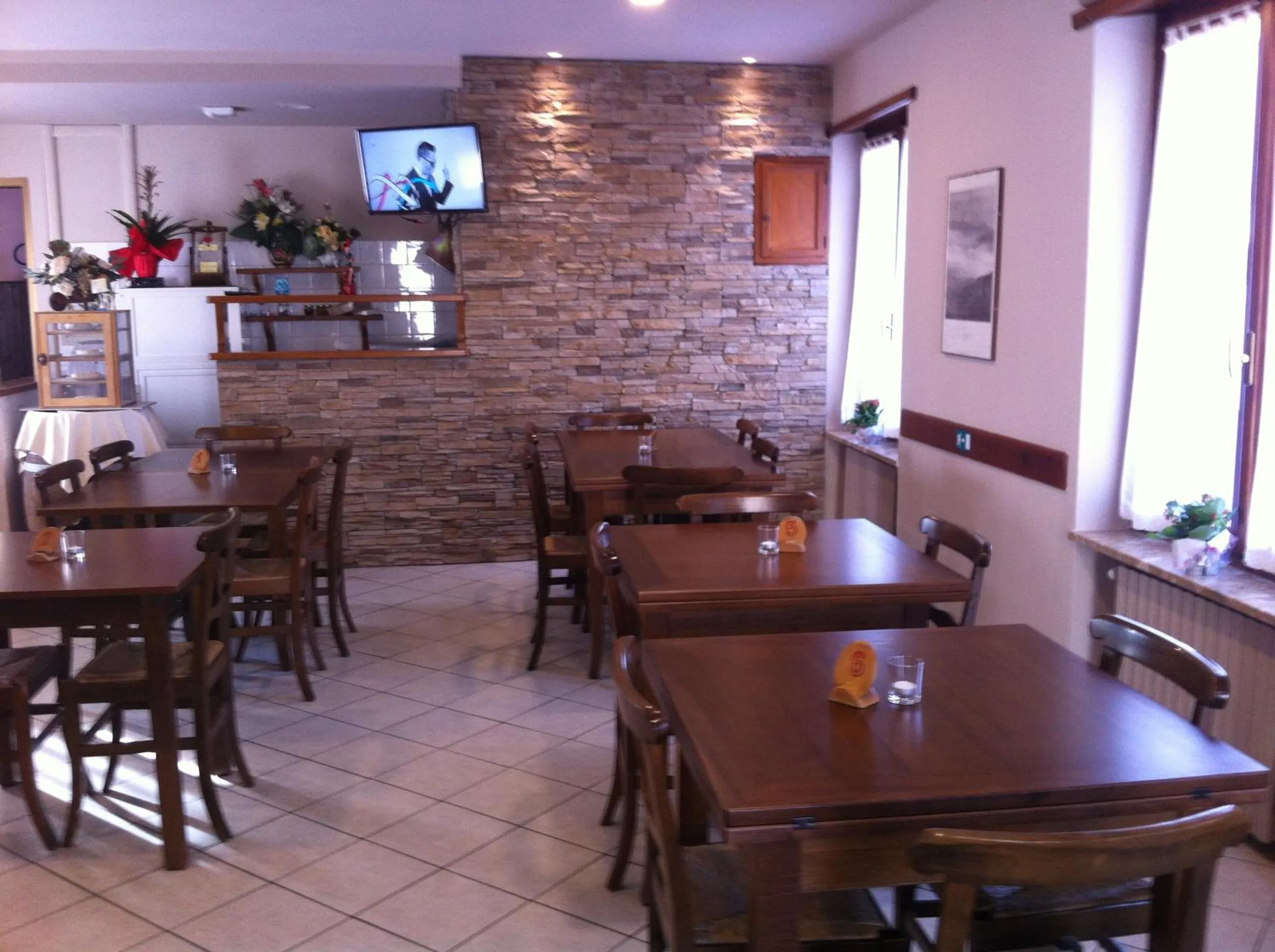 Lounge or bar in Ristorante Albergo 'l Bunet